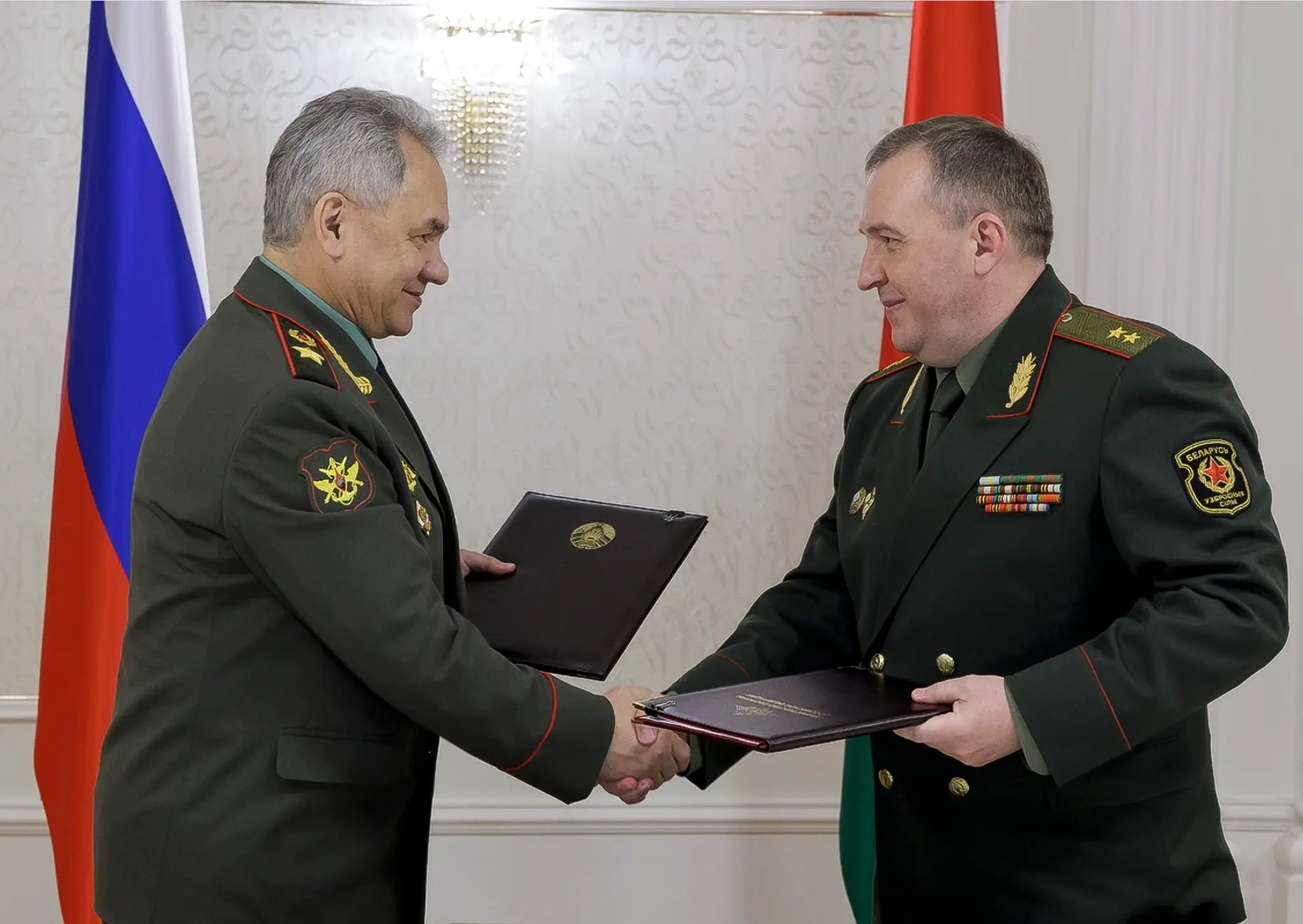 Sergej Šojgu a Viktor Chrenin