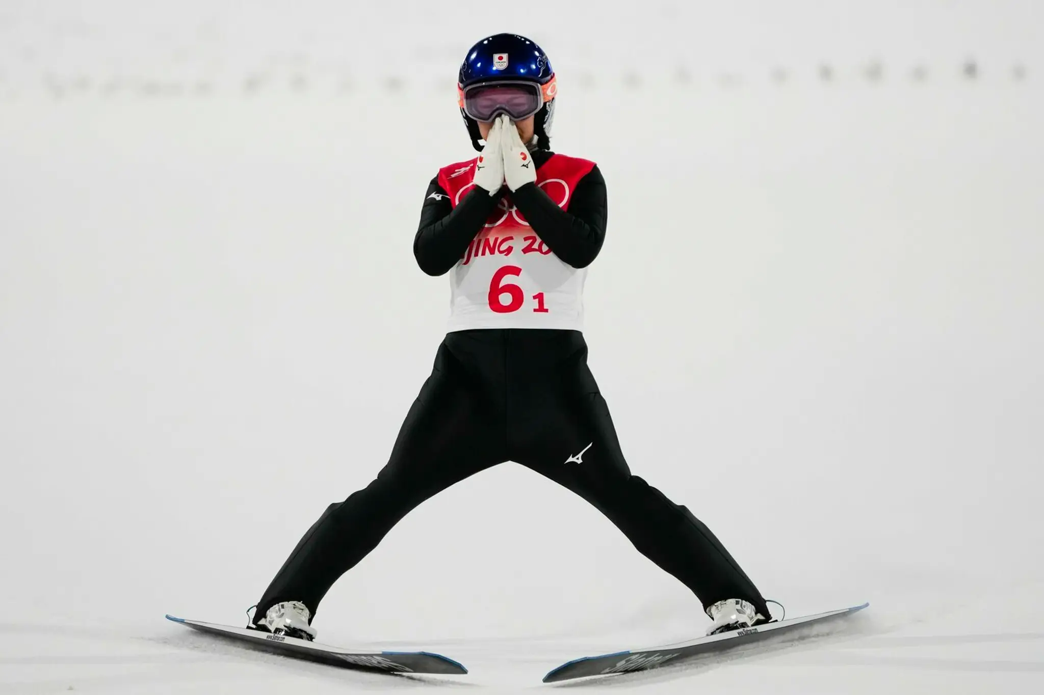 Japonská skokanka na lyžiach Sara Takanašiová.
