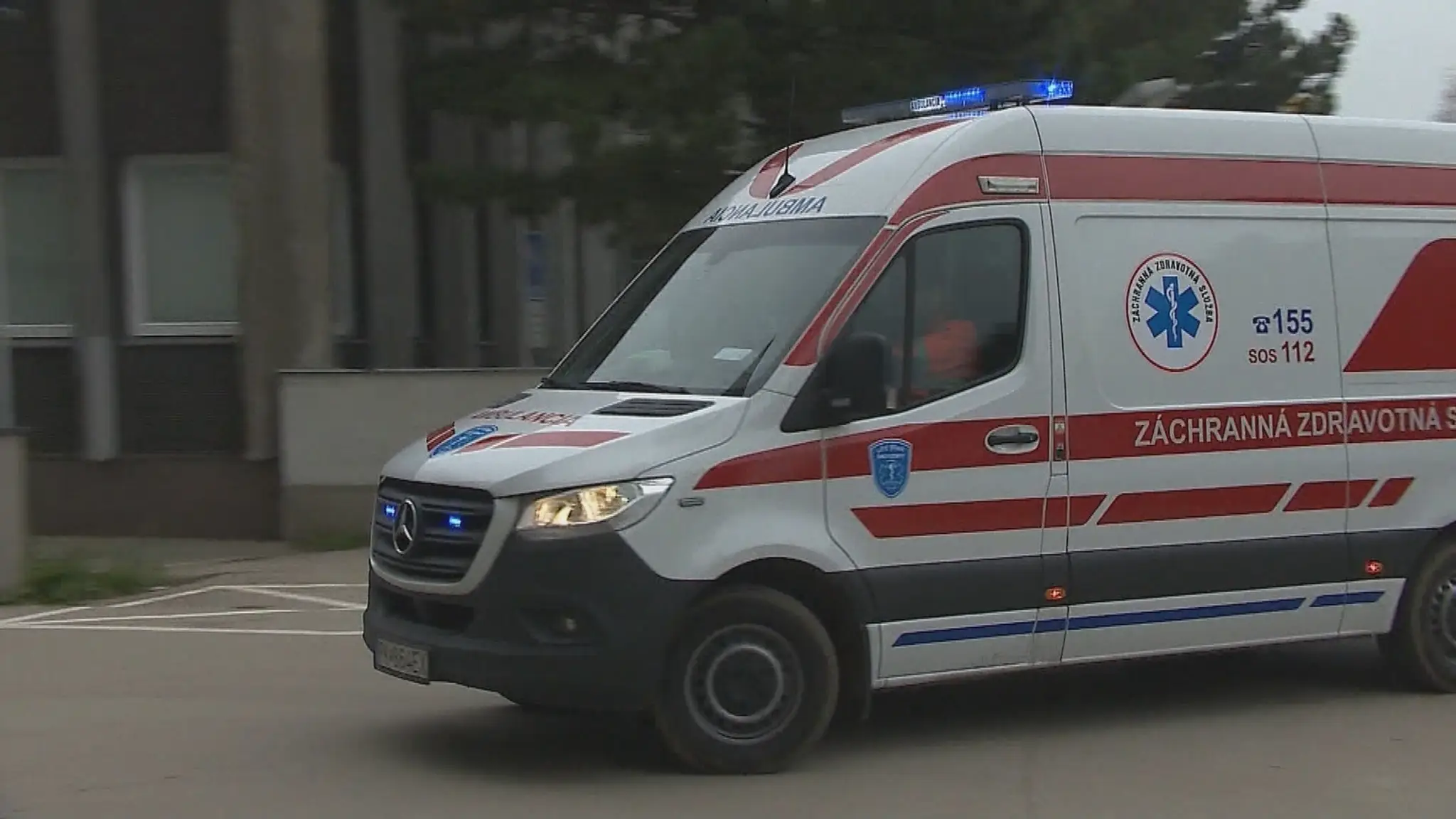Namiesto Sanitky odviezol do nemocnice dieťa taxík
