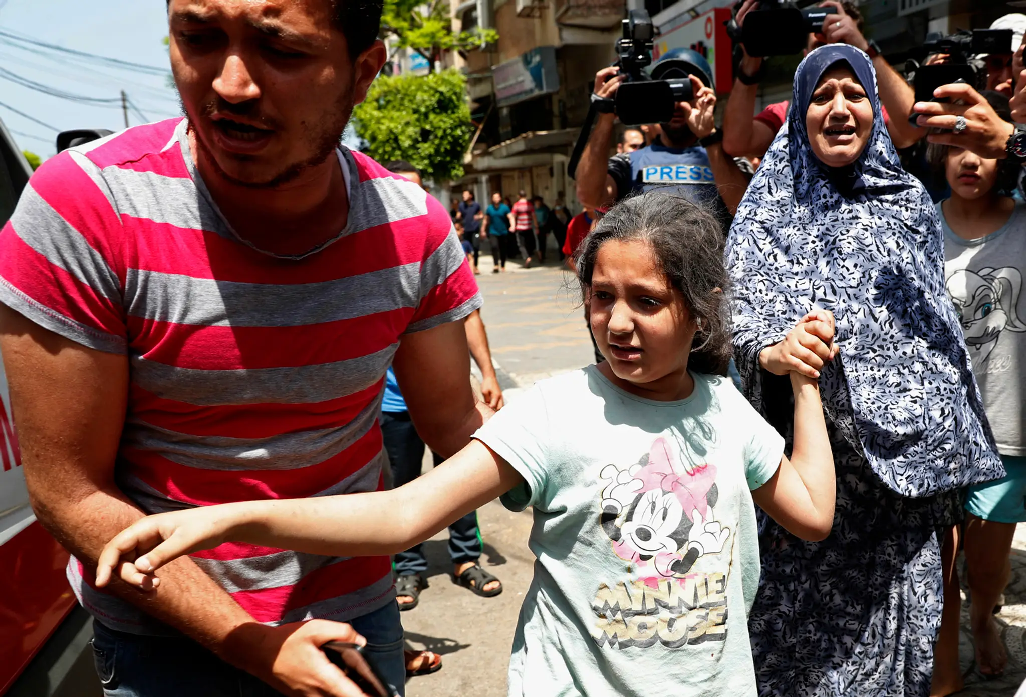 Po izraelskom leteckom útoku na obytnú budovu v Gaza City.