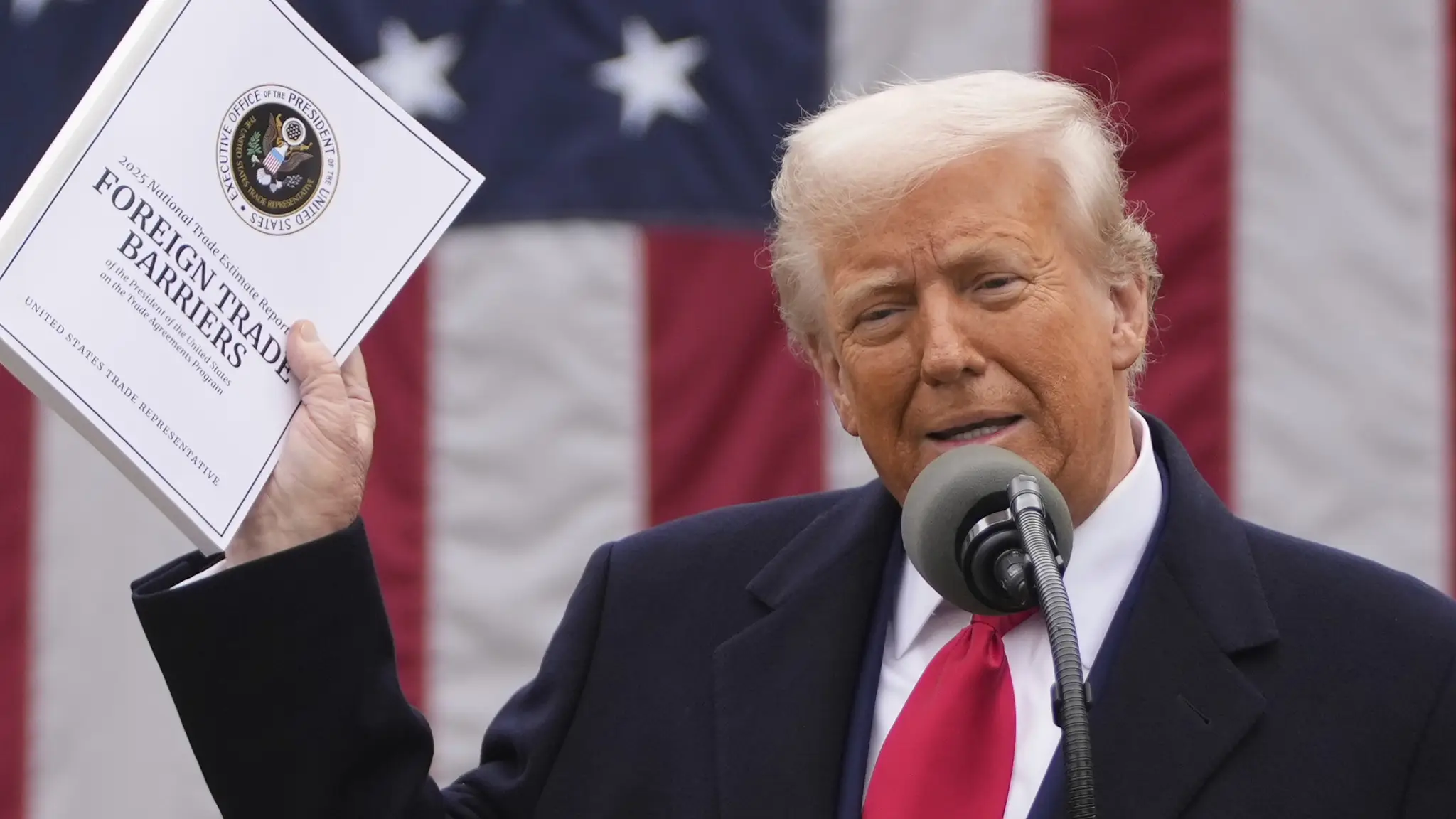 Donald Trump zvyšuje clá na čínsky dovoz do USA na 104 percent