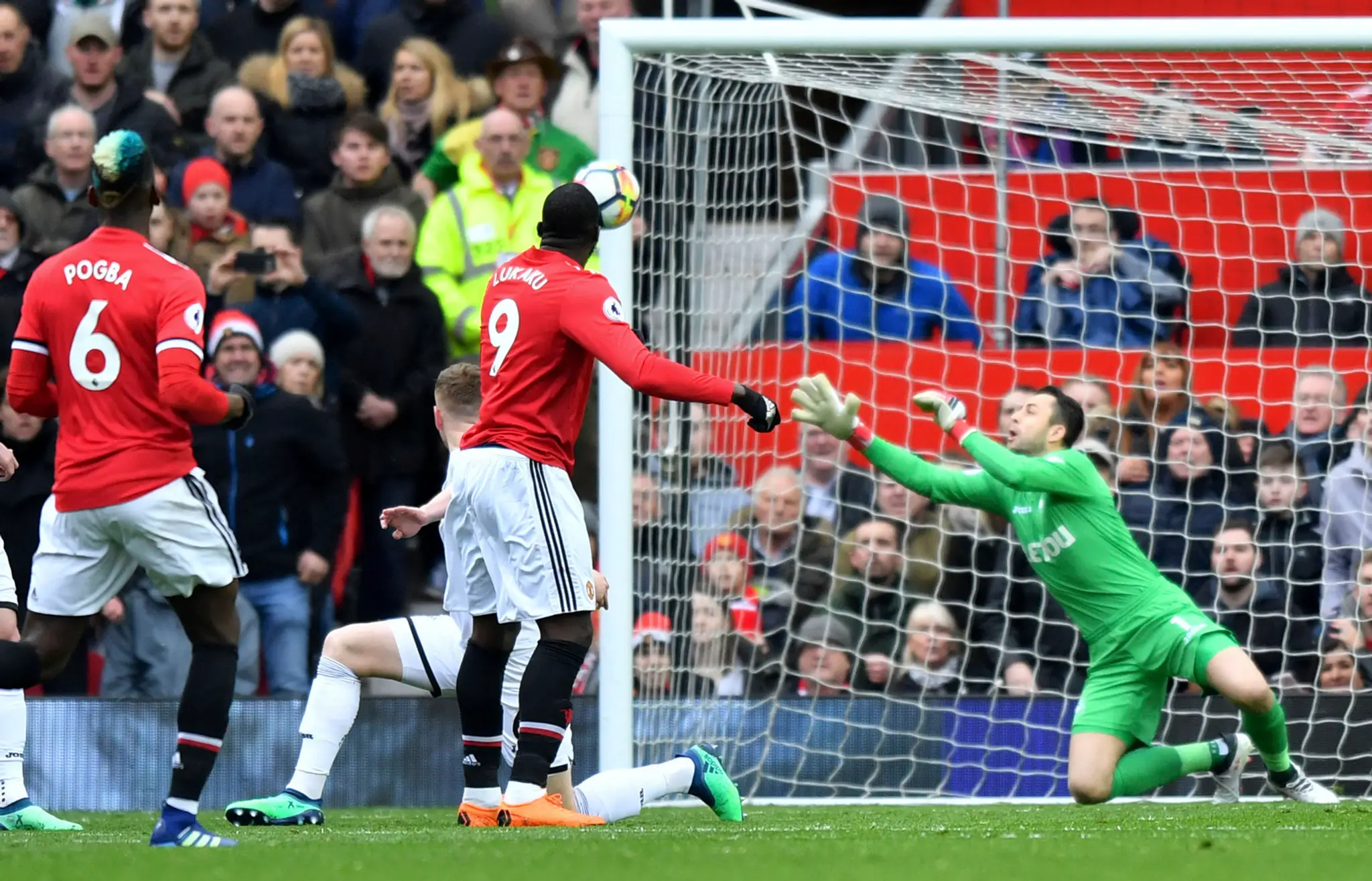 Lukaku otvoril skóre zápasu so Swansea už v piatej minúte.