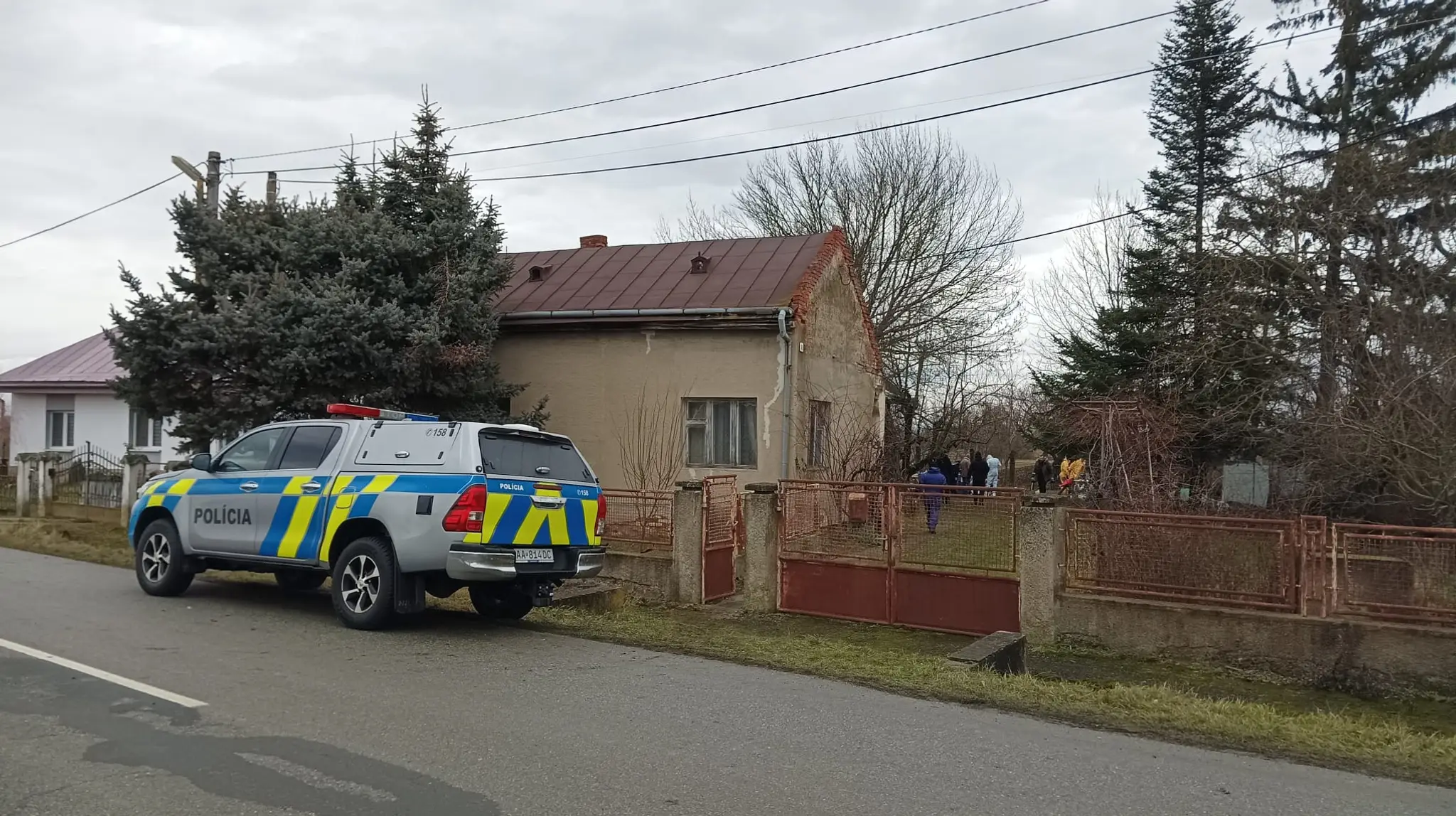 Polícia prehľadáva dom súvisiaci s podozrivým z terorizmu