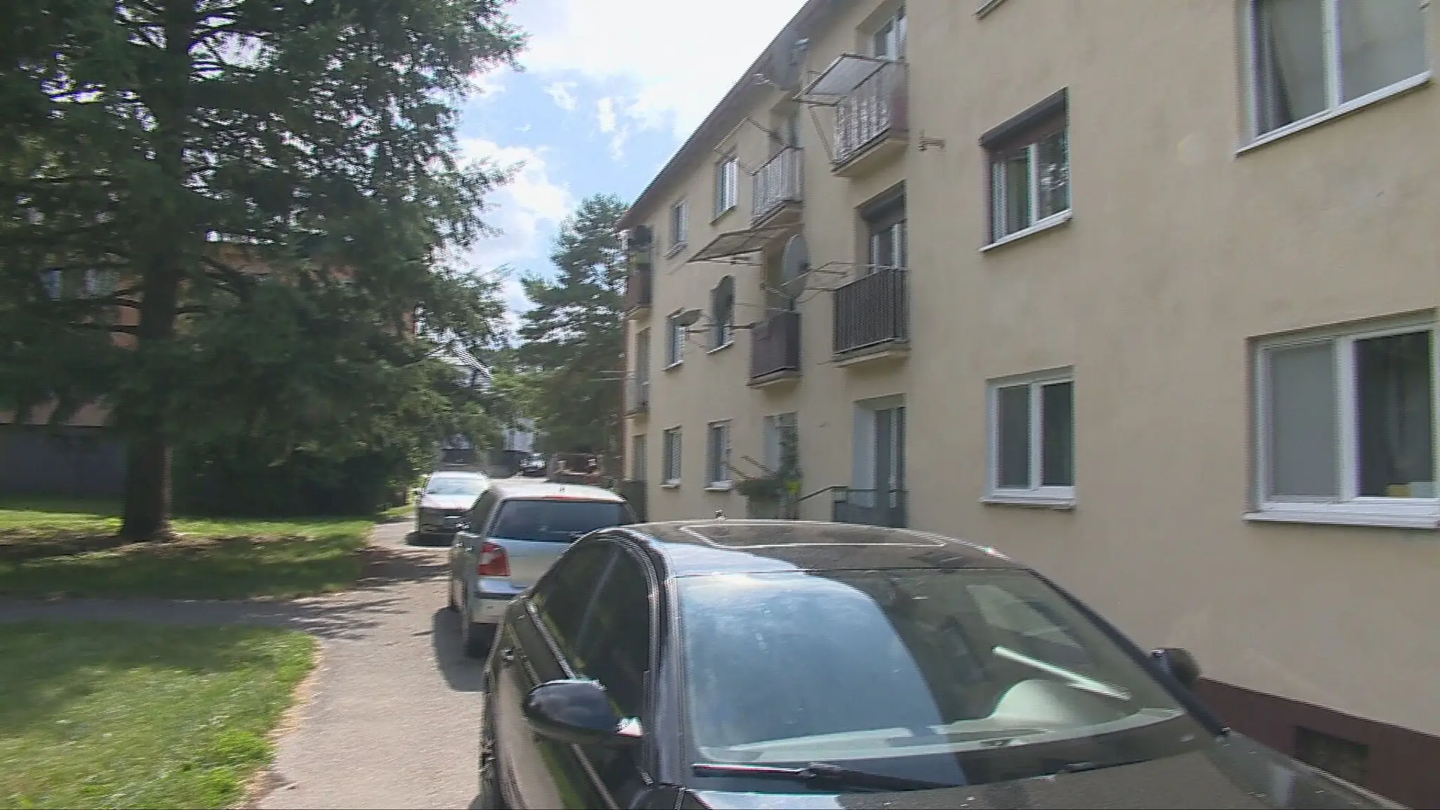 V nitrianskej bytovke našli dobitého muža s vážnymi zraneniami hlavy.