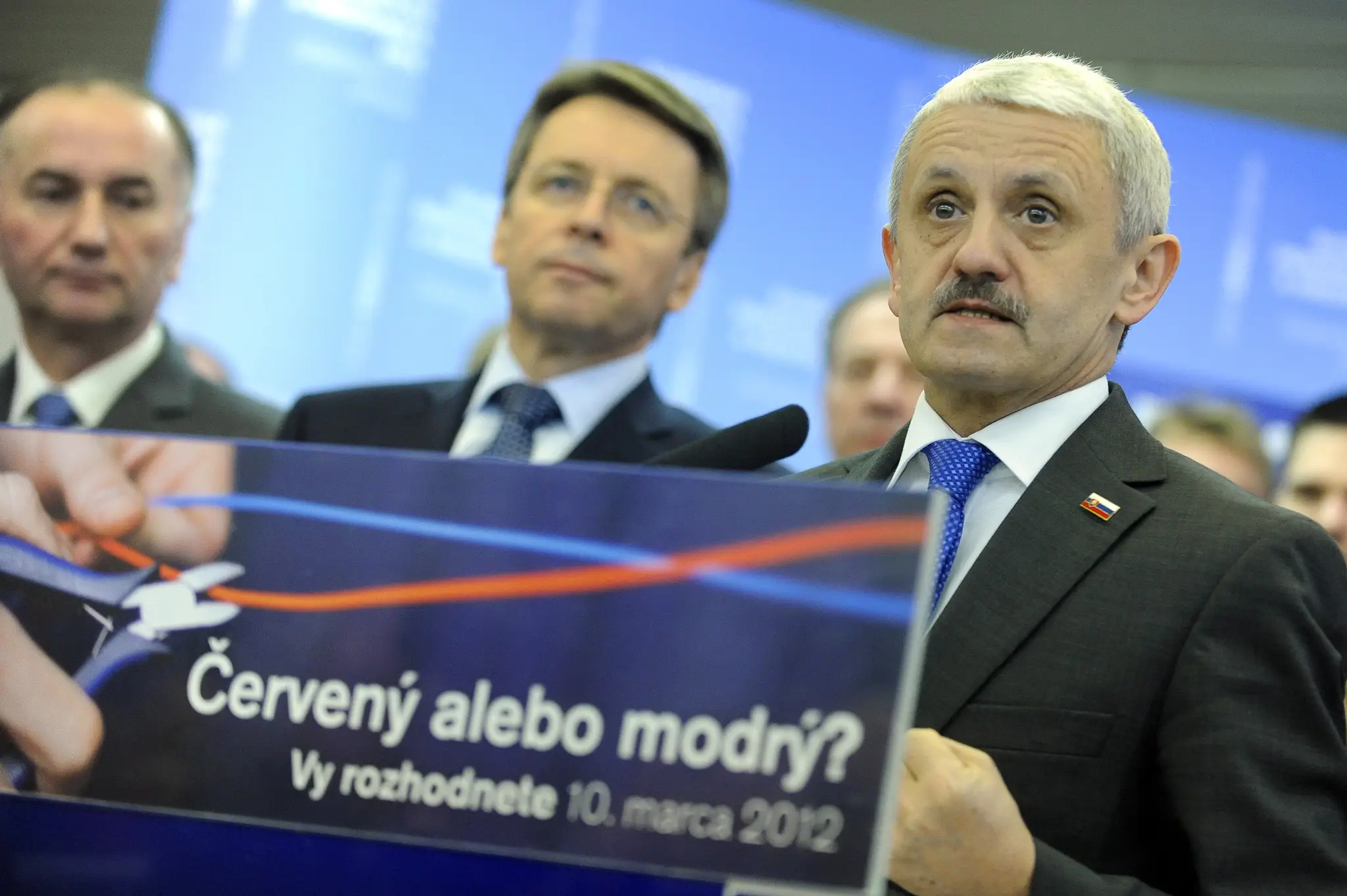 Sprava Mikuláš Dzurinda, Ivan Mikloš a Eugen Jurzyca ešte ako členovia SDKÚ-DS.