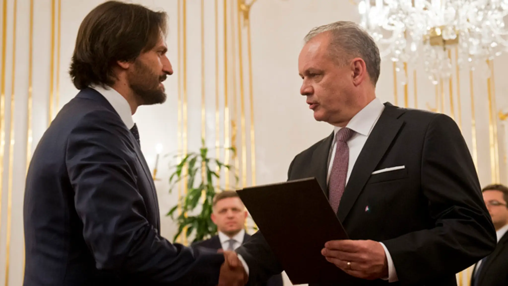 Minister vnútra Robert Kaliňák a prezident Andrej Kiska na archívnej snímke.