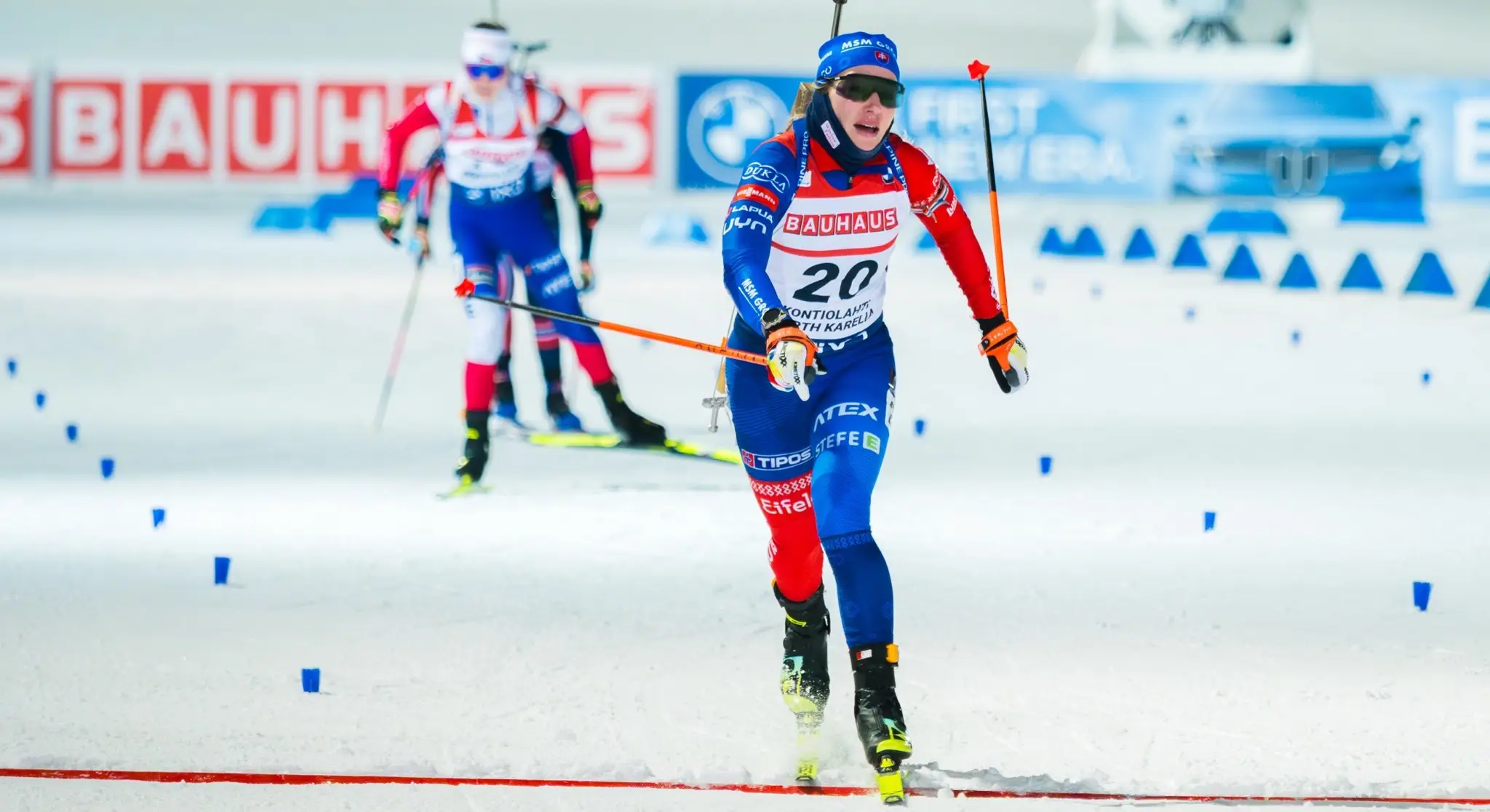 Paulína Bátovská Fialková v cieli pretekov svetového pohára.