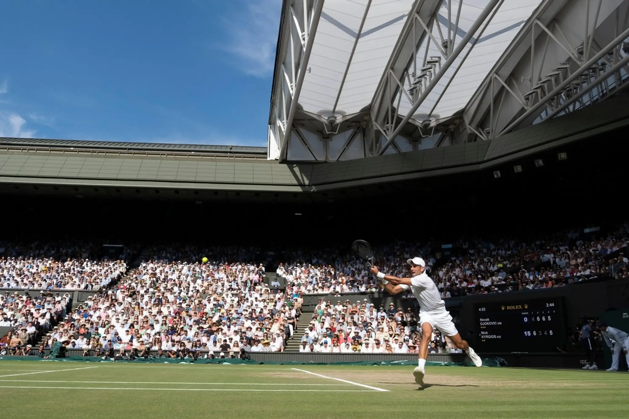 Novak Djokovič počas finále Wimbledonu v roku 2022