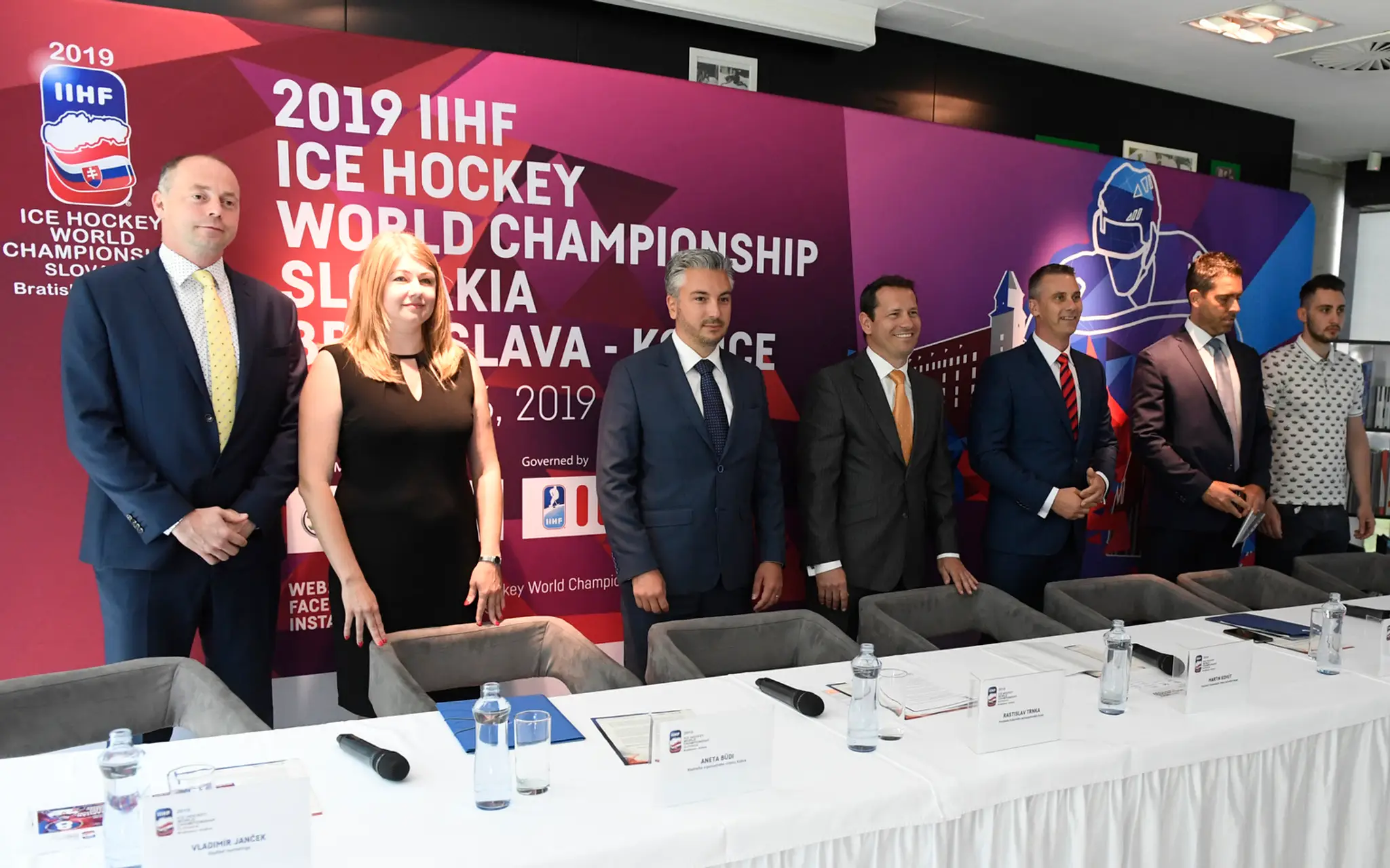 Tlačová konferencia organizačného výboru 2019 IIHF majstrovstiev sveta v ľadovom hokeji v Košiciach 29. mája 2018.