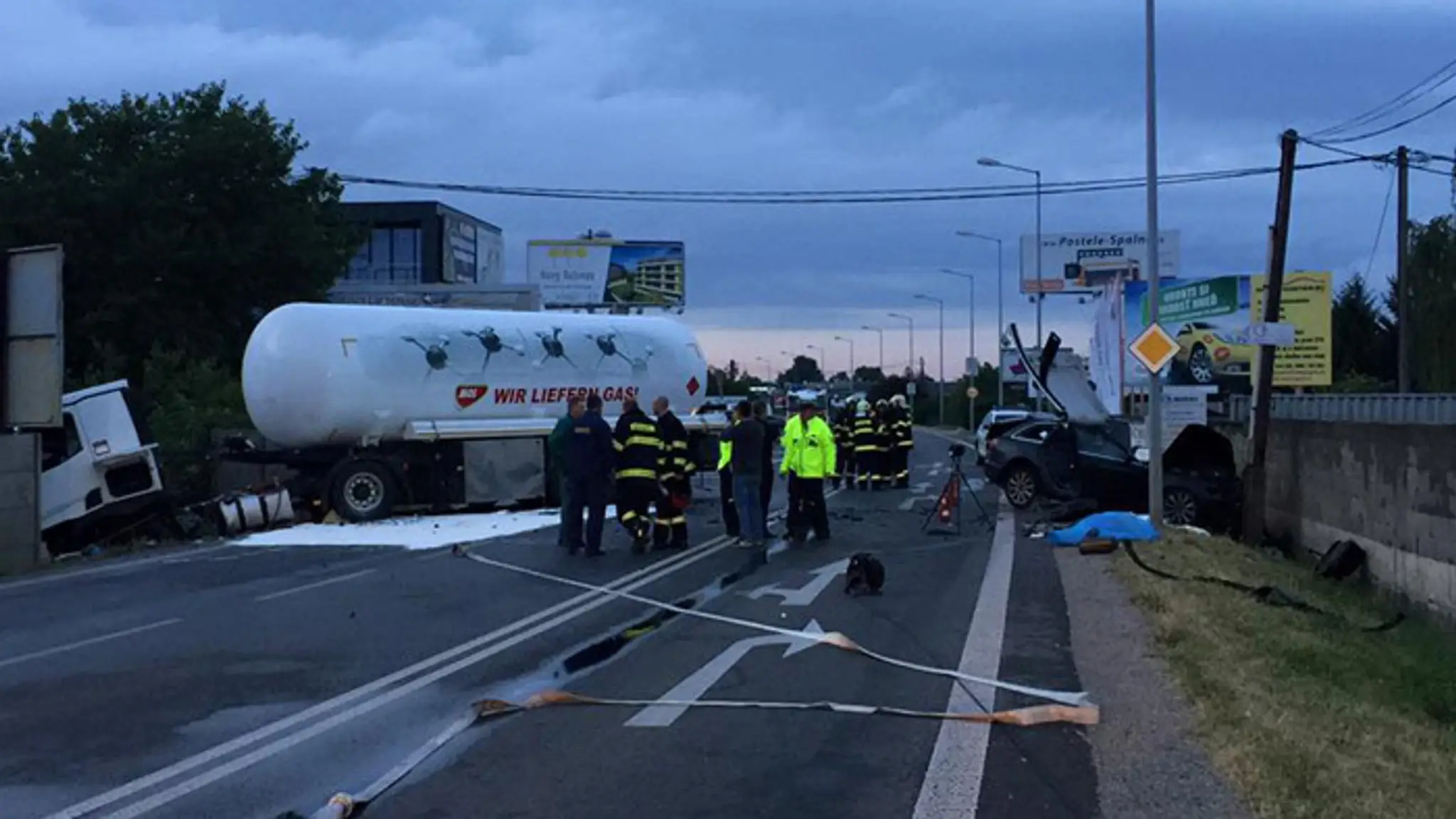 Pri vážnej nehode zahynul otec mladého vodiča.