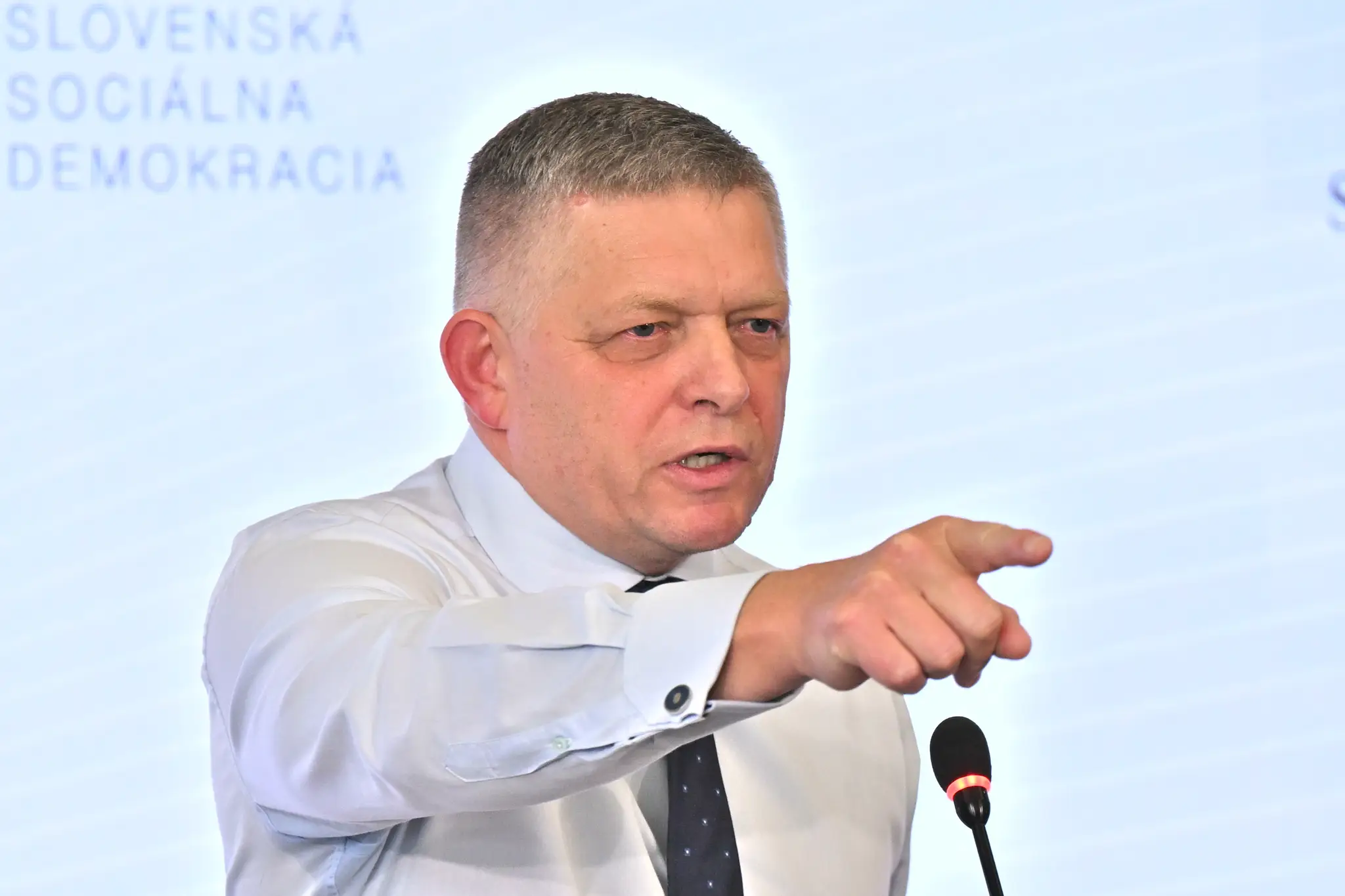 Robert Fico na sneme Smeru