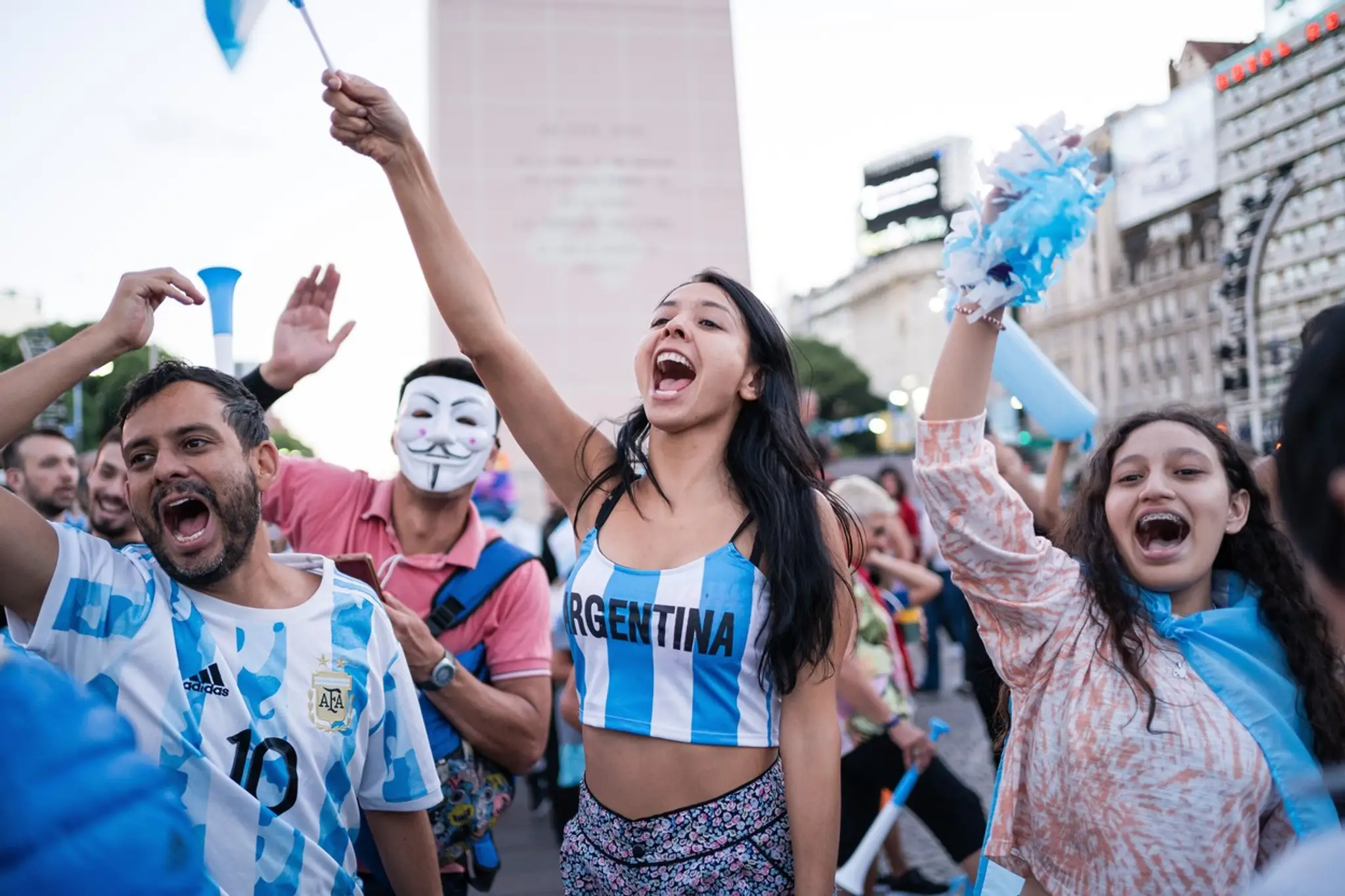 Argentínsky fanúšikovia oslavujúci titul