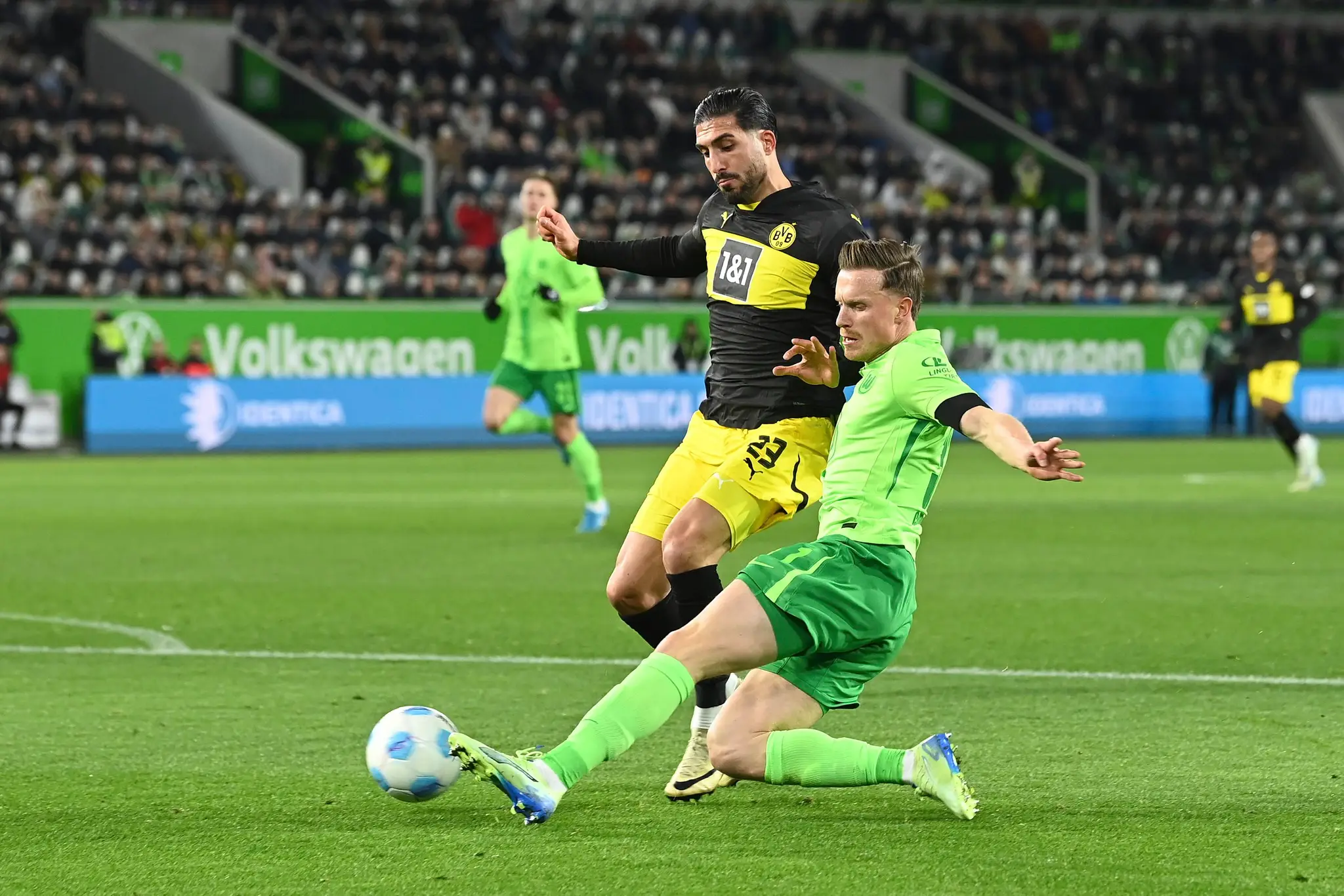 Wolfsburg s Vavrom podľahol Dortmundu.