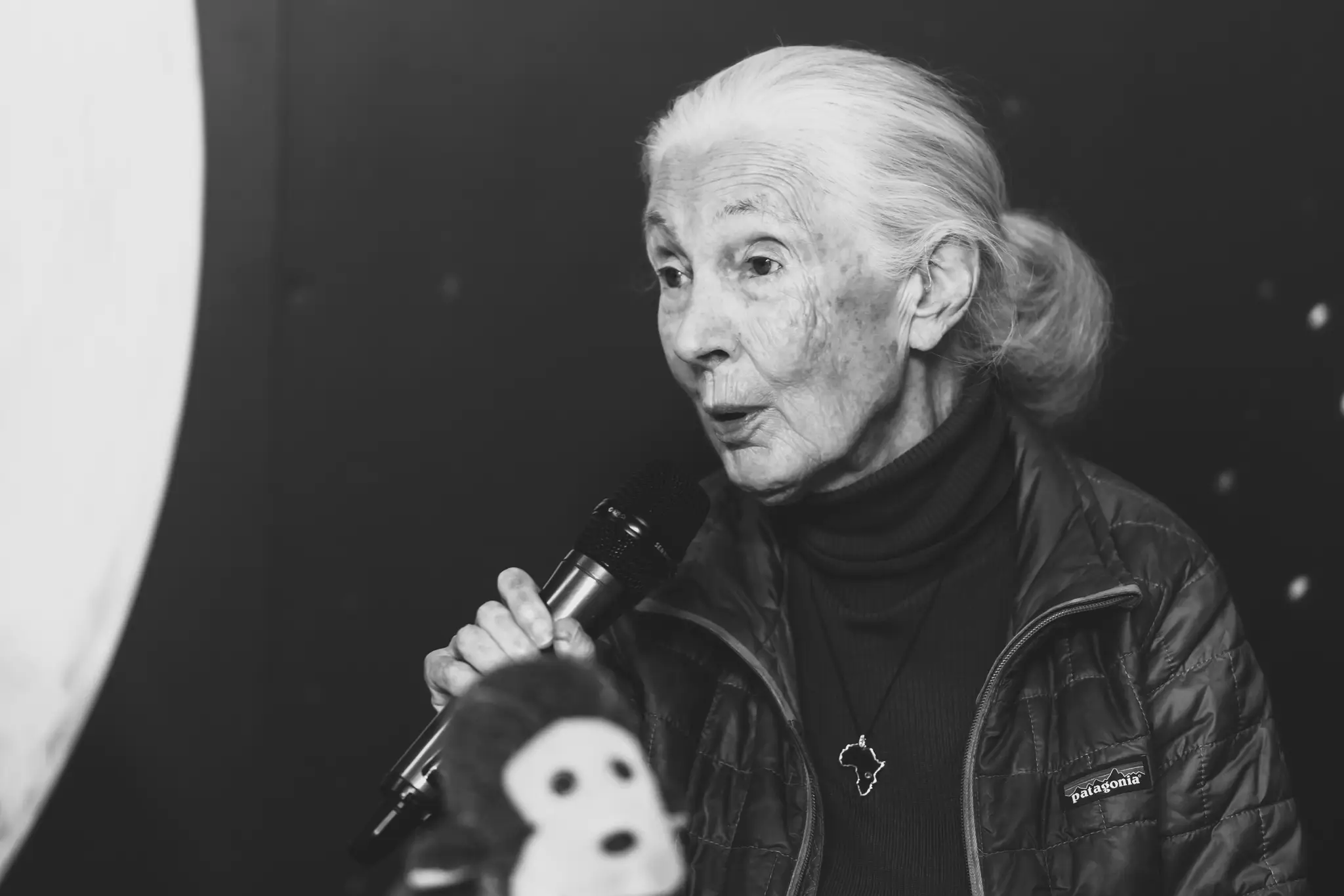 Na snímke etnologička, ochrankyňa prírody Jane Goodallová