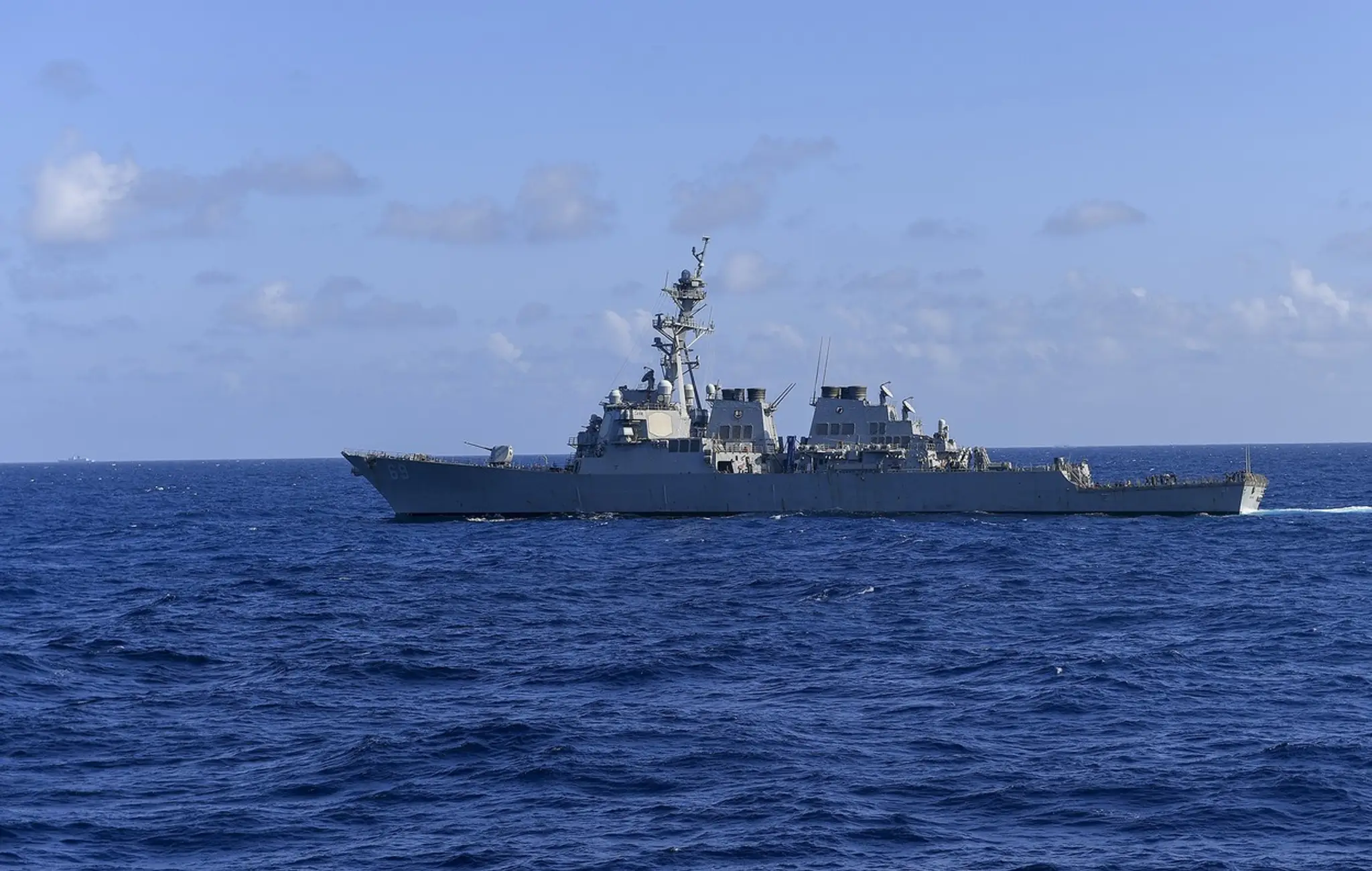 Torpédoborec USS Milius.