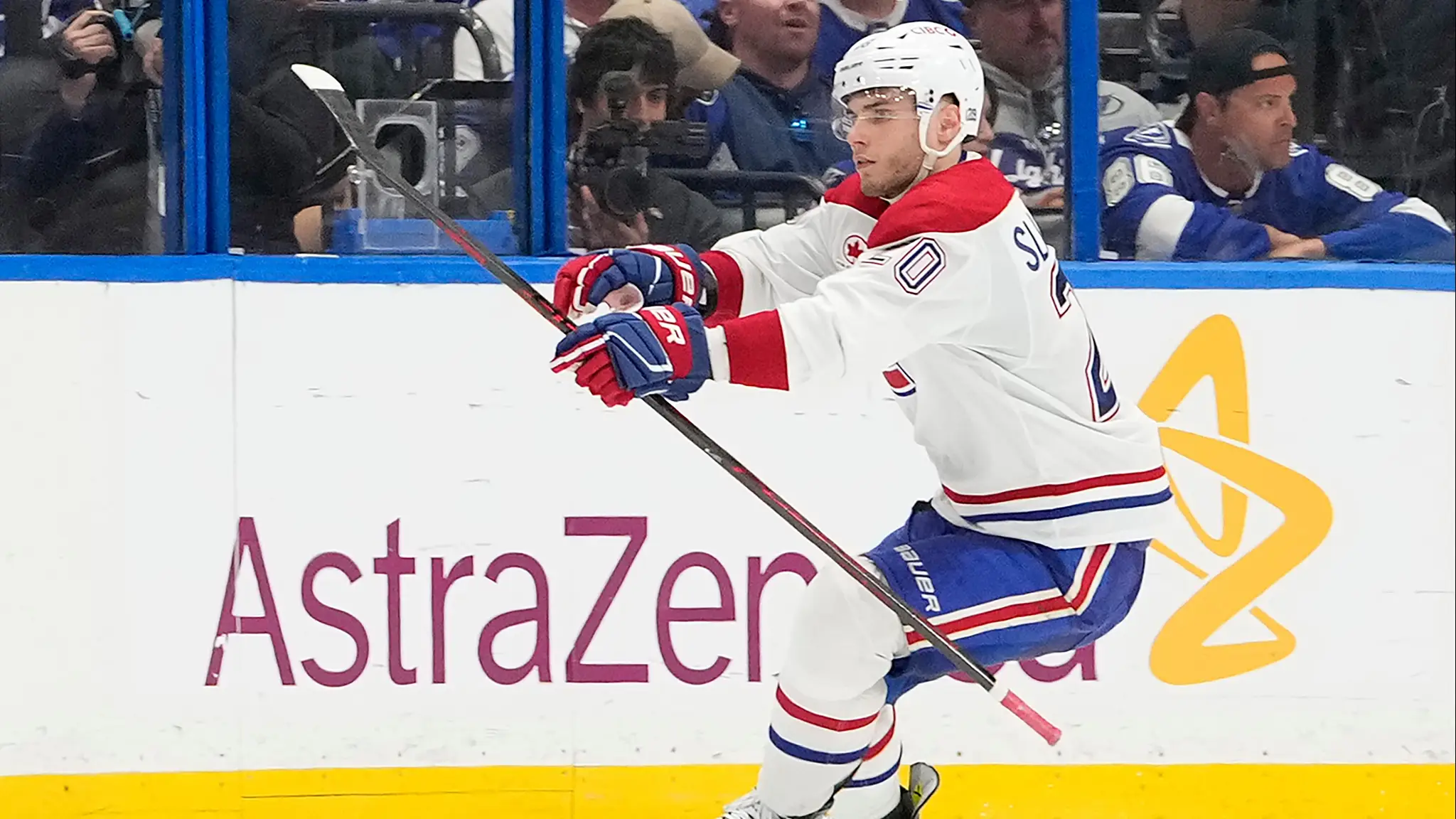Útočník Montrealu Canadiens Juraj Slafkovský. (cropped)