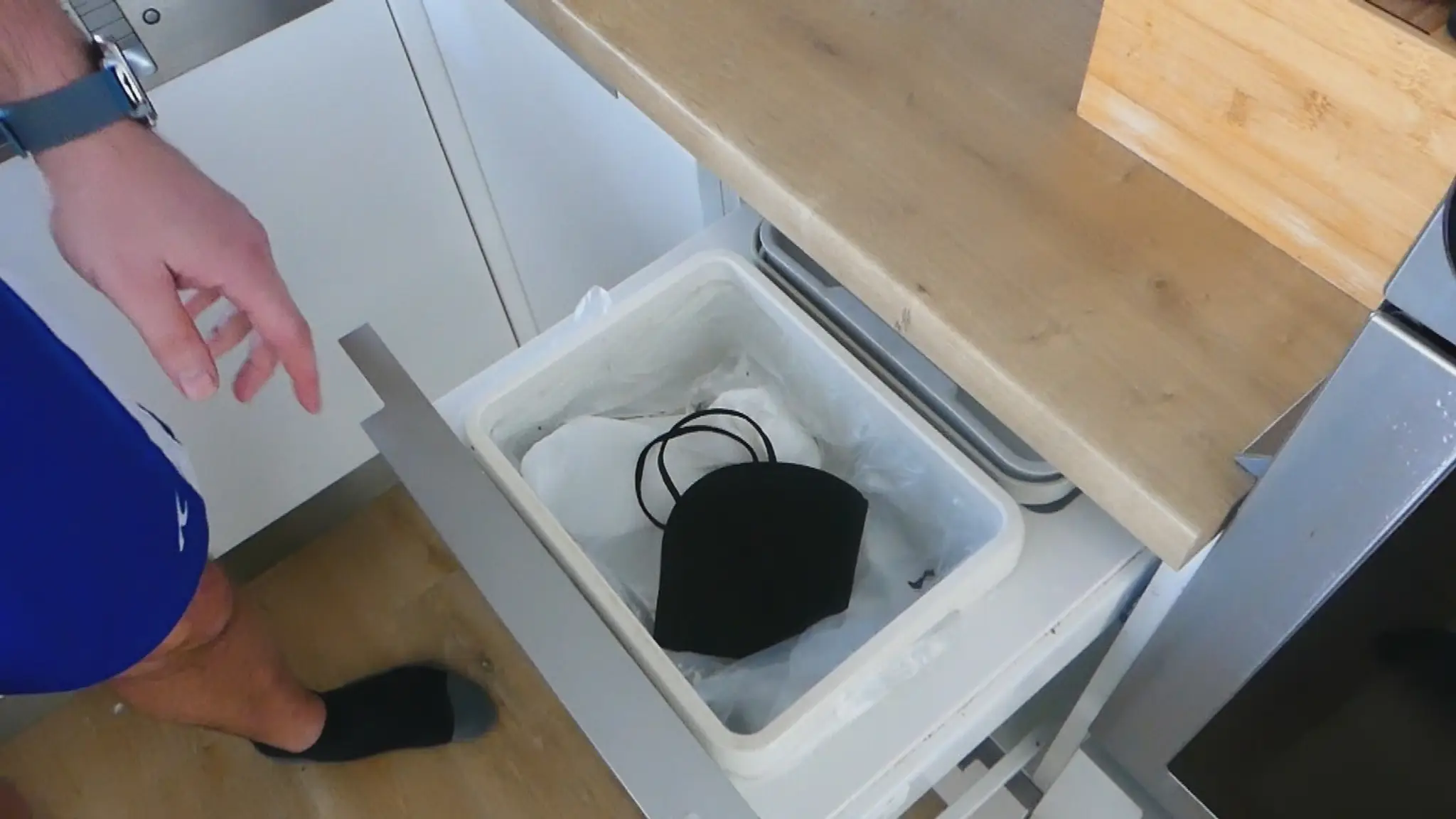 Bez respirátoru ani na krok. 