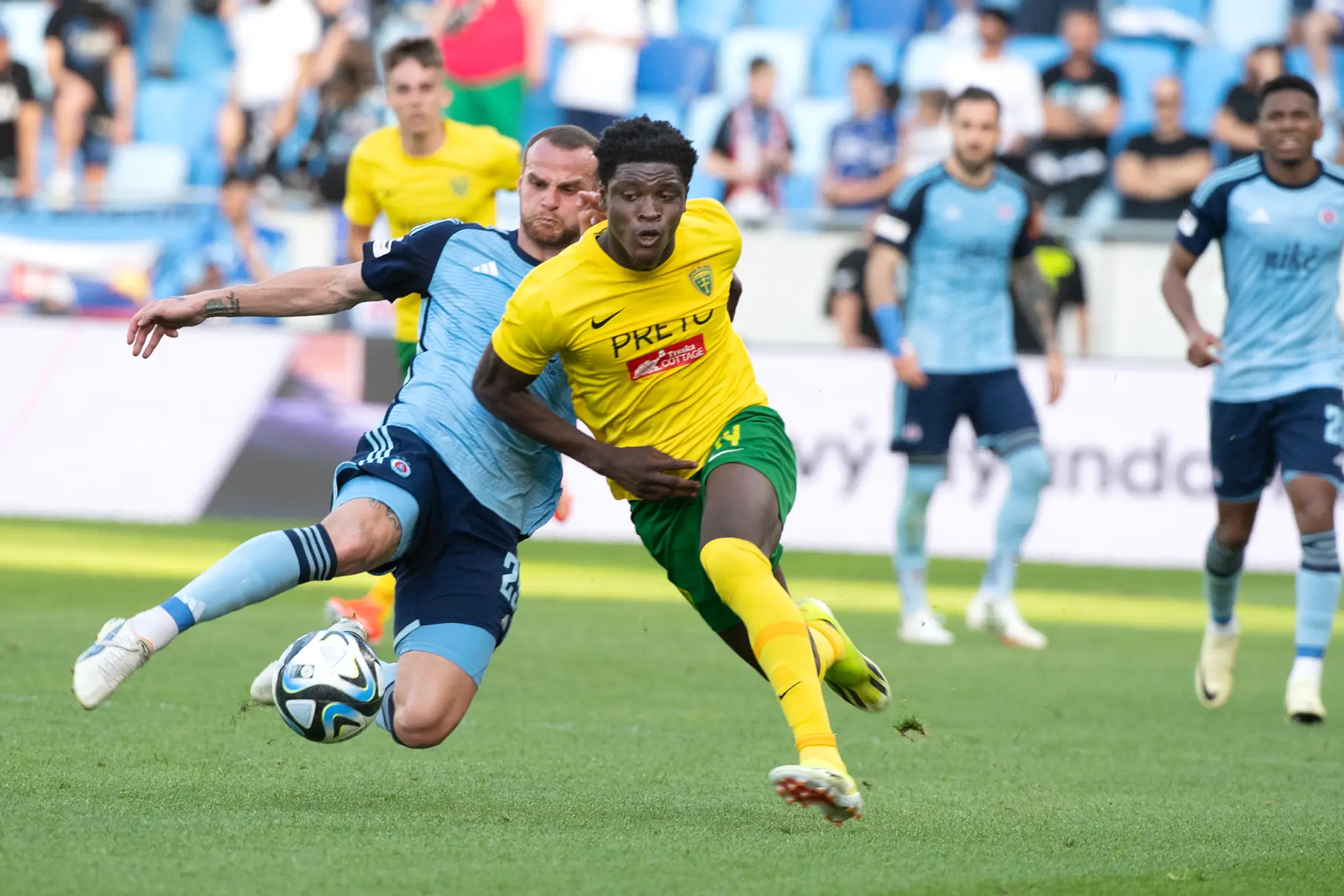 Momentka zo zápasu Slovan - Žilina