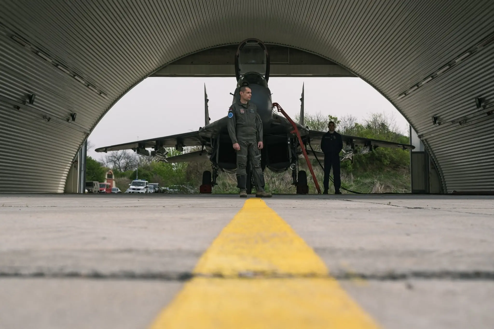 Srbská stíhačka Mig-29 v hangári na leteckej základni Batajnica.