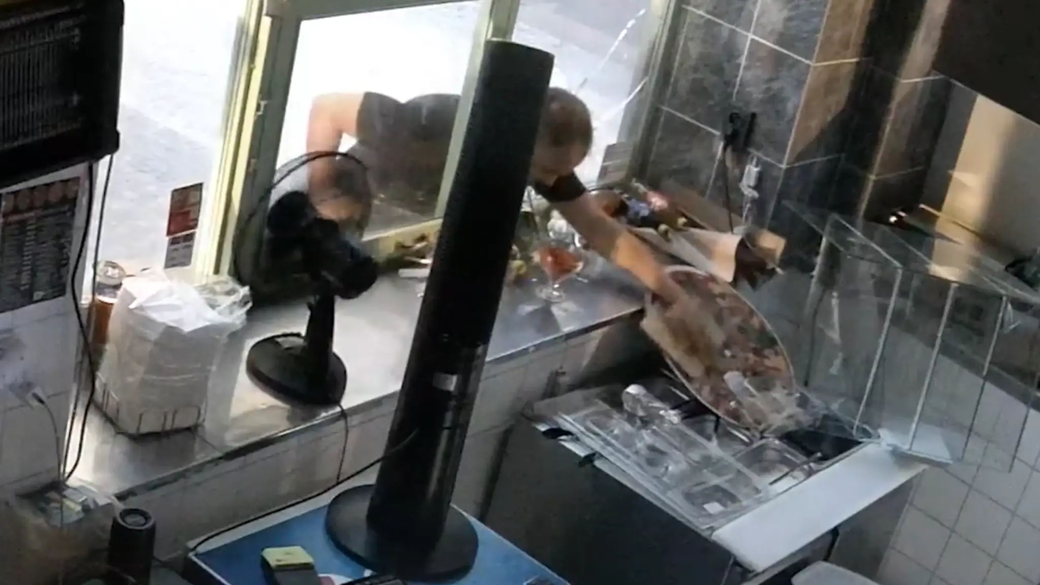 Vlámanie do pizzerie v Prahe