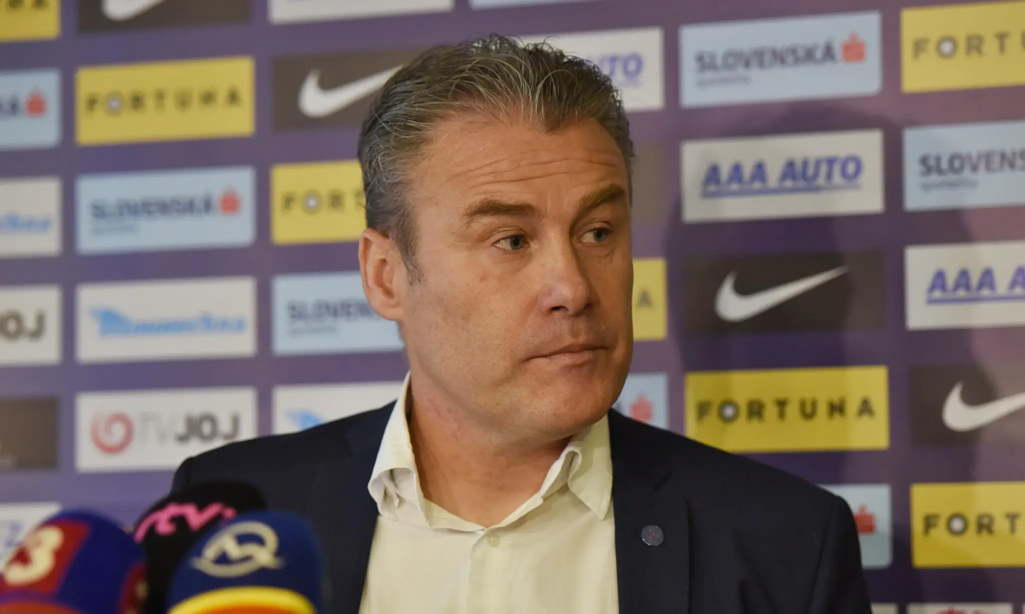 Tréner Pavel Hapal na tlačovom brífingu k príležitosti vyžrebovania súperov do kvalifikácie na EURO 2020..jpg