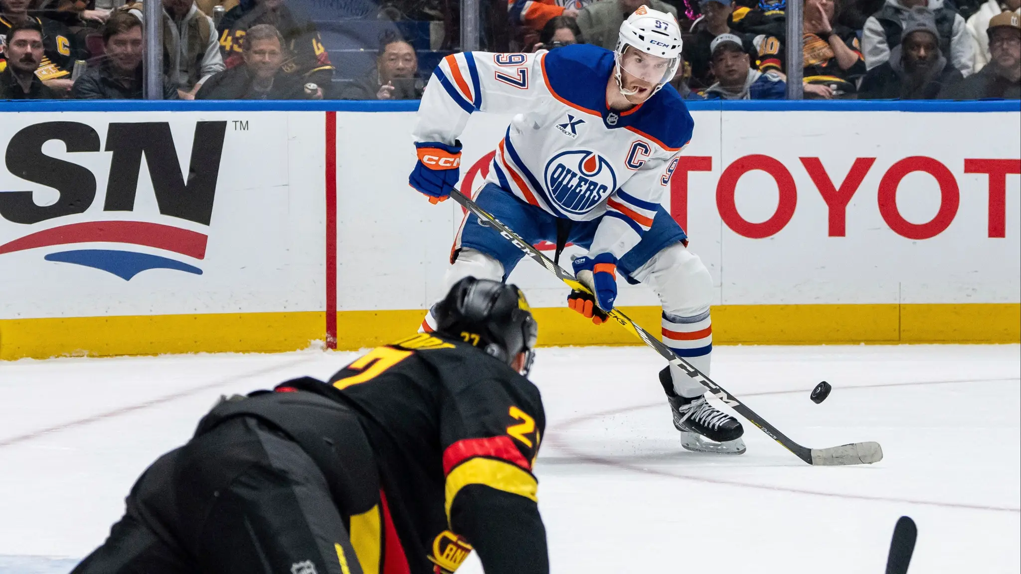 Connor McDavid (cropped)