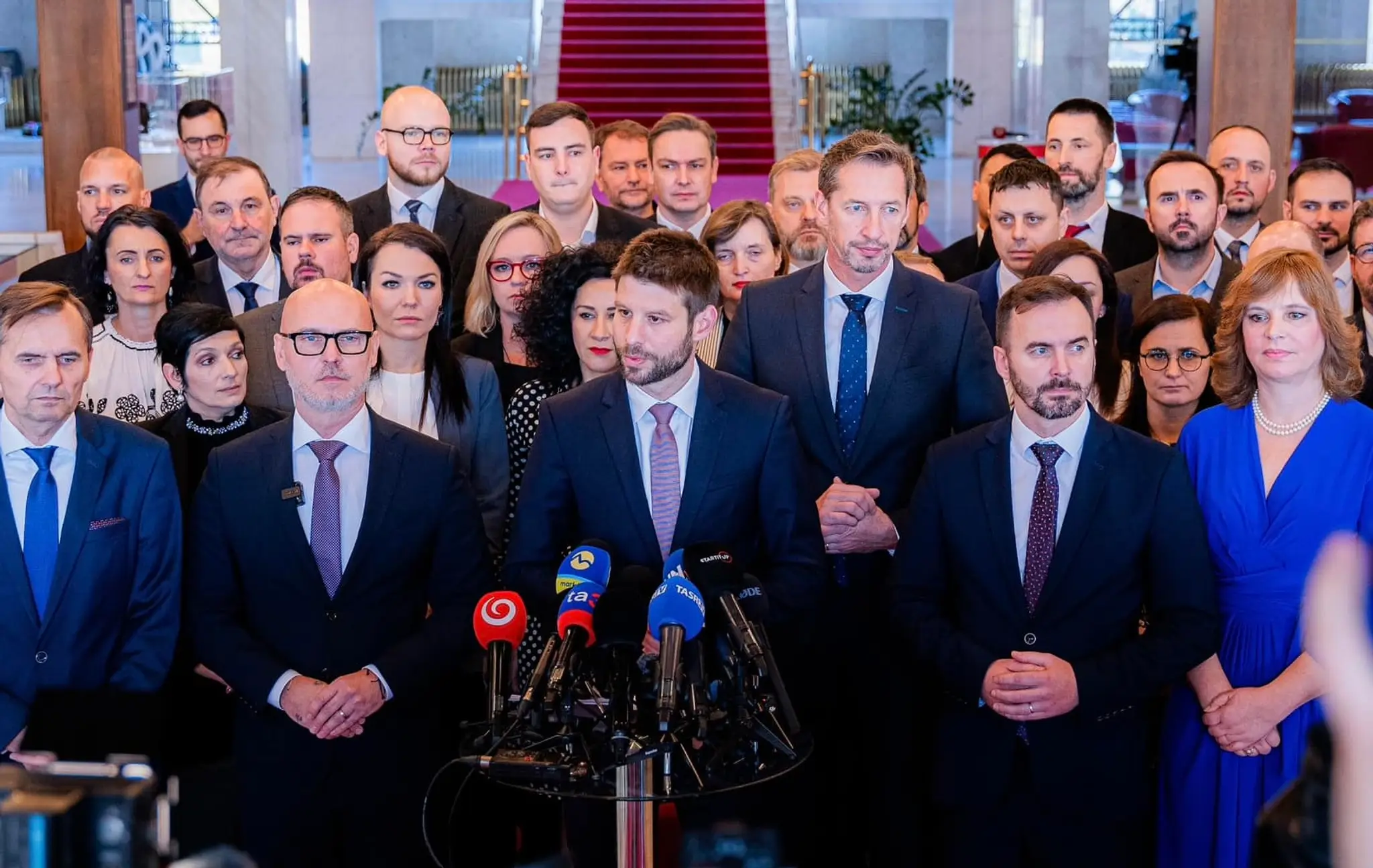 Opozícia na spoločnej tlačovej konferencii