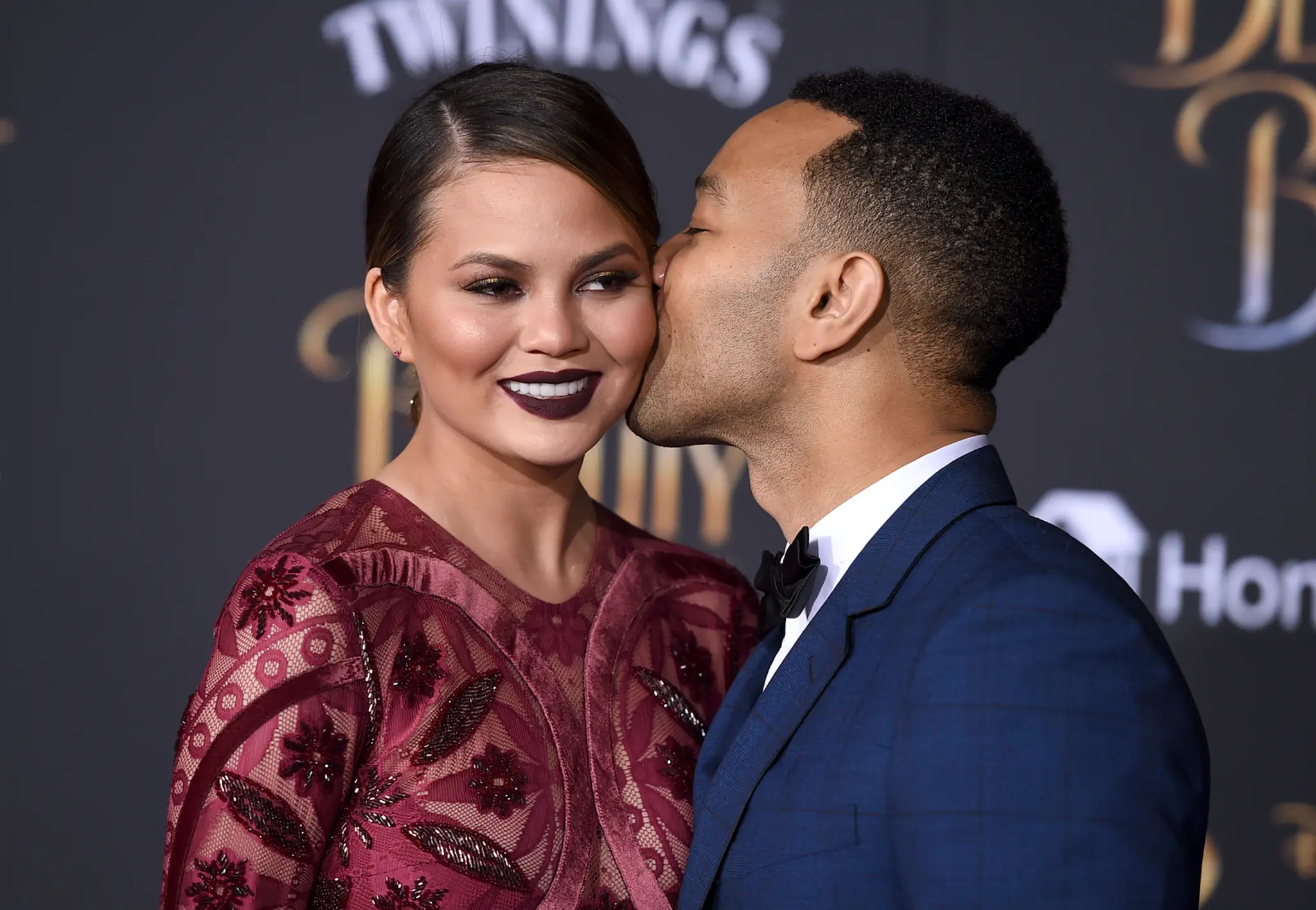 Chrissy Teigen a John Legend