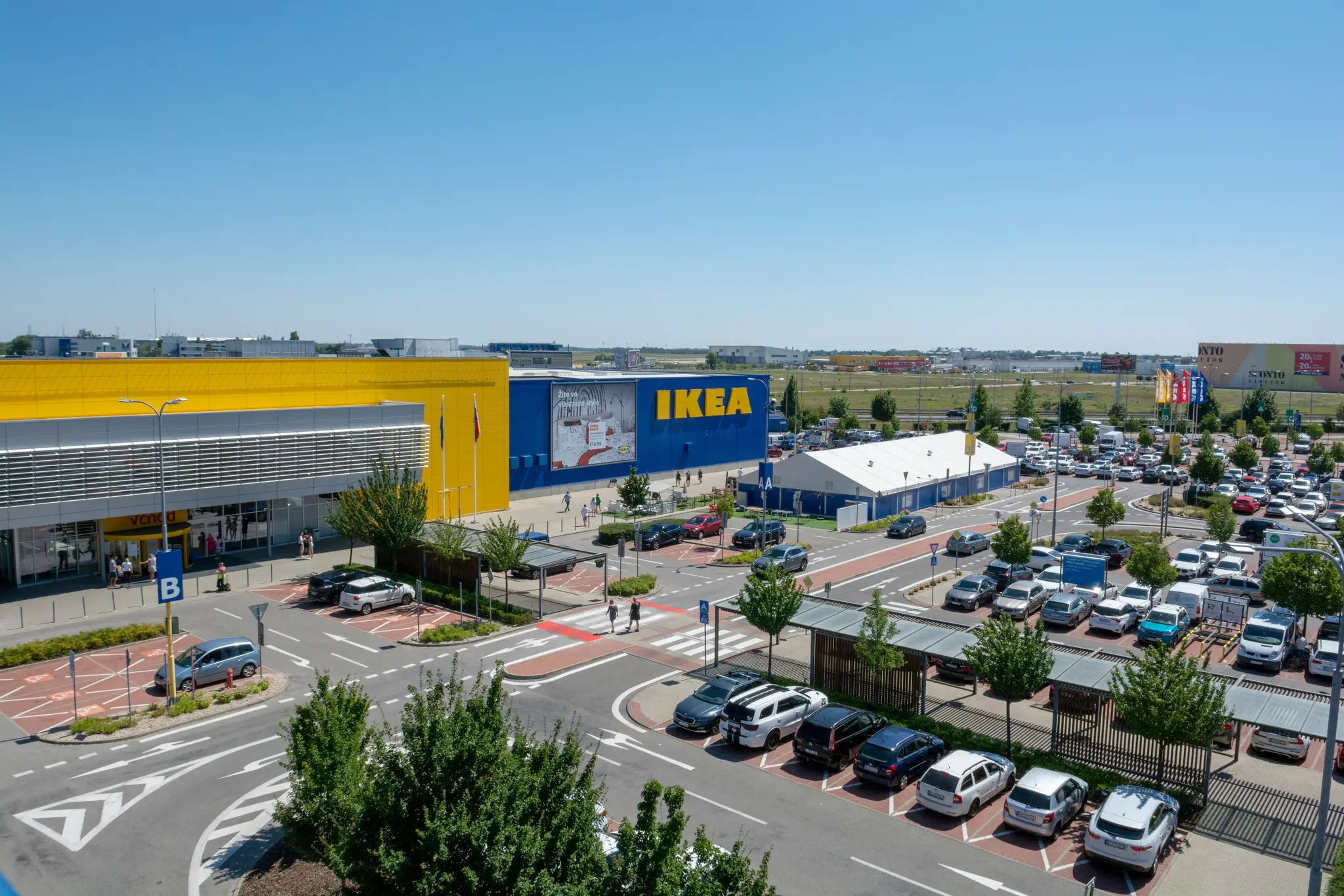 Obchodný dom IKEA v Bratislave