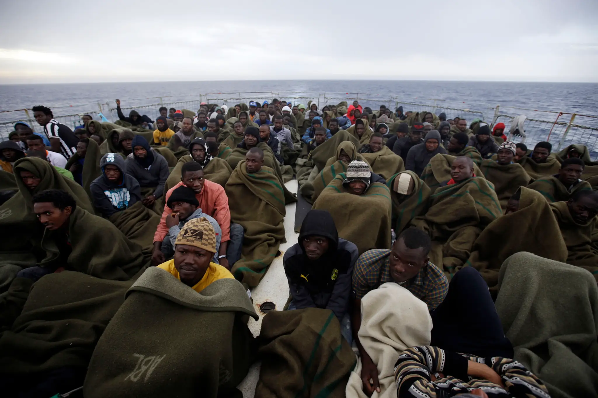 Na lodiach v Stredozemnom mori zomreli tisícky migrantov