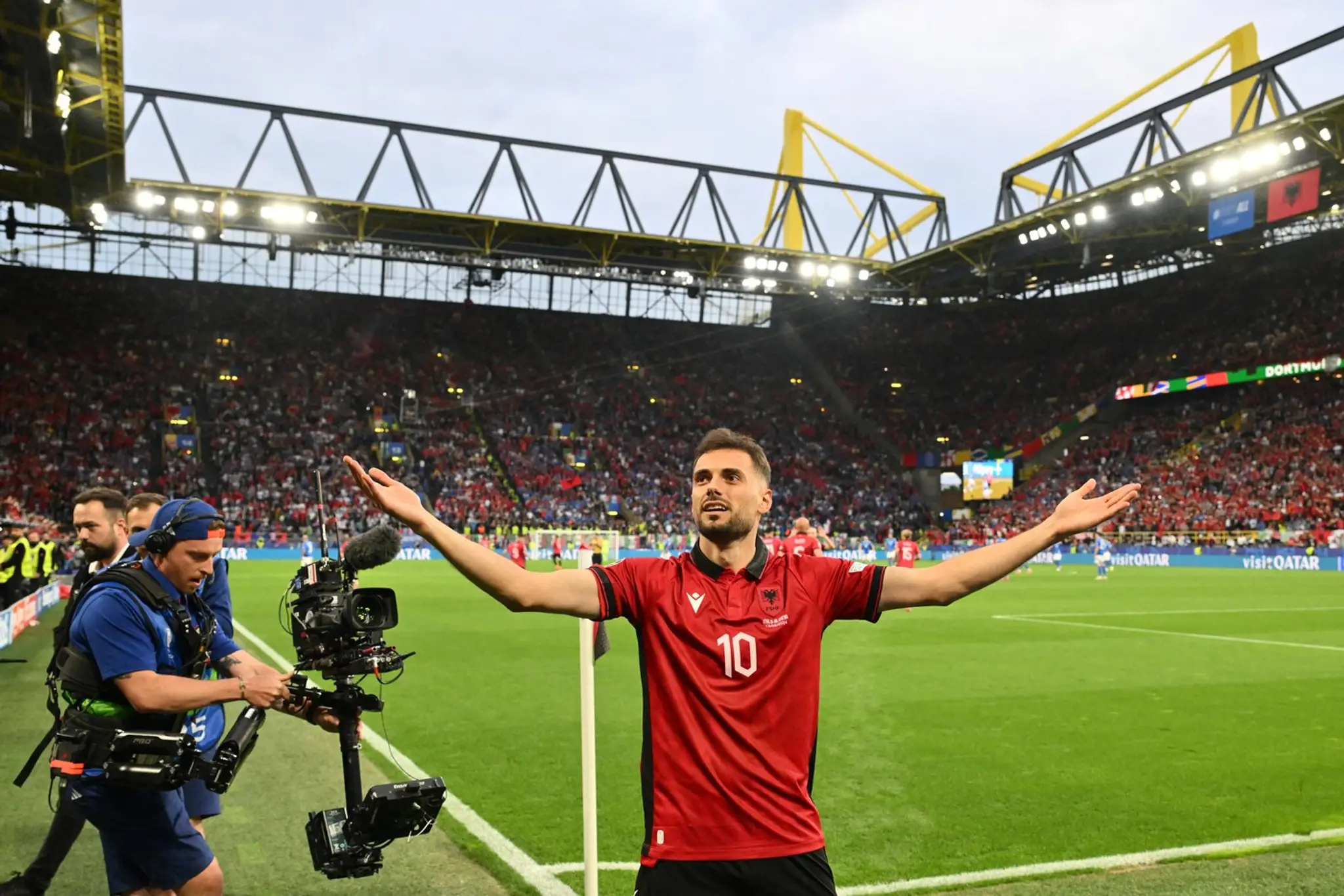 Nedim Bajrami zaznamenal najrýchlejší gól v histórii Eura.