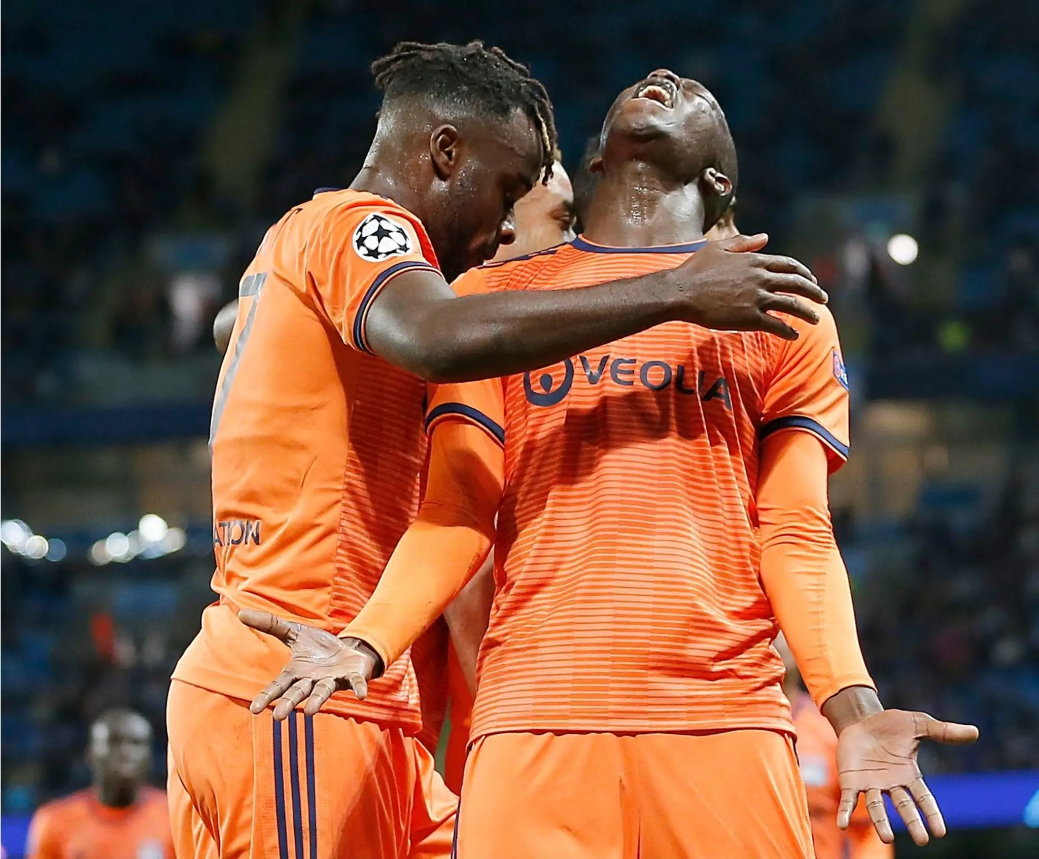 Pape Cheikh Diop a Maxwell Cornet