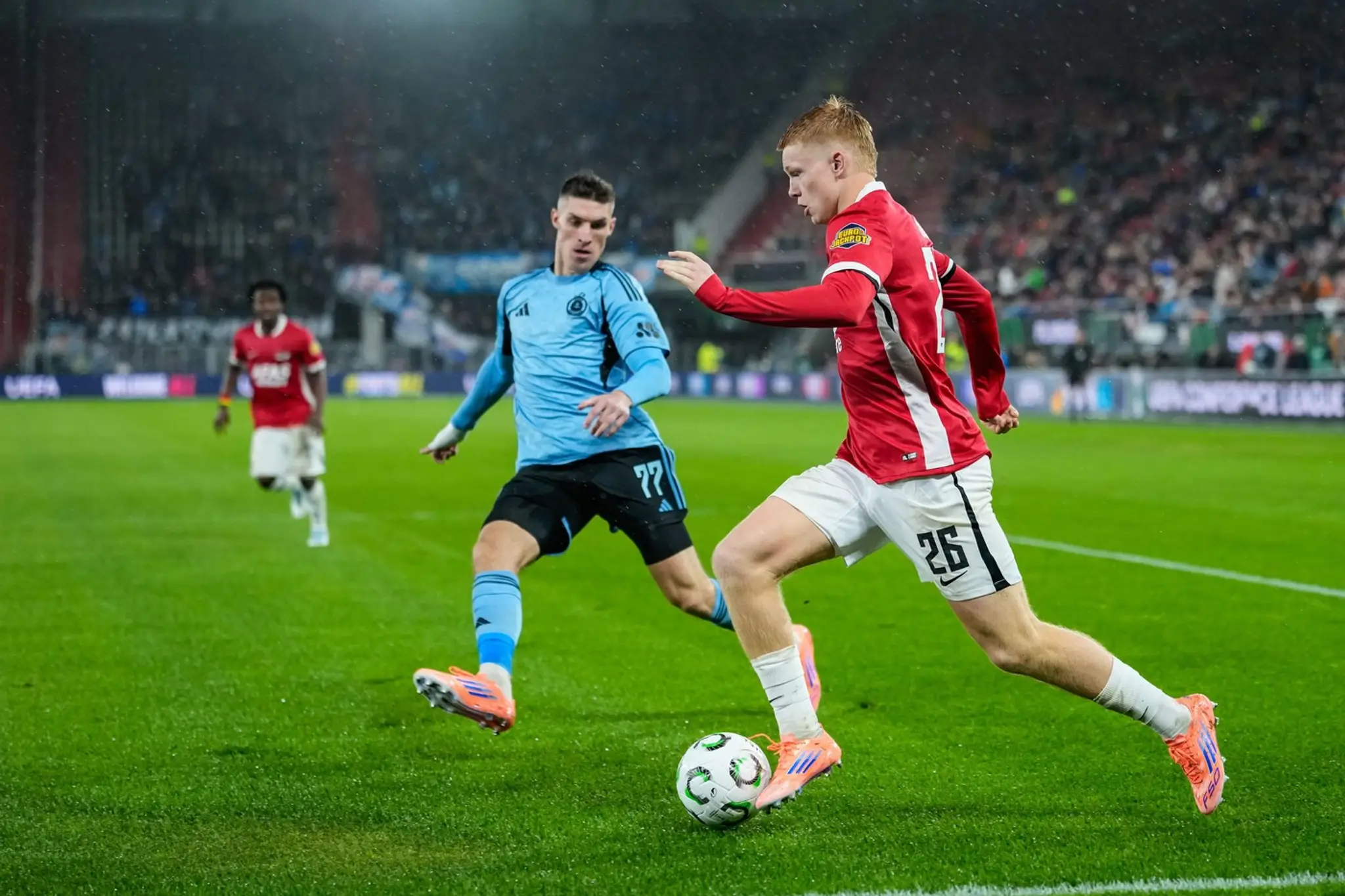 Momentka zo zápasu AZ Alkmaar - Slovan Bratislava