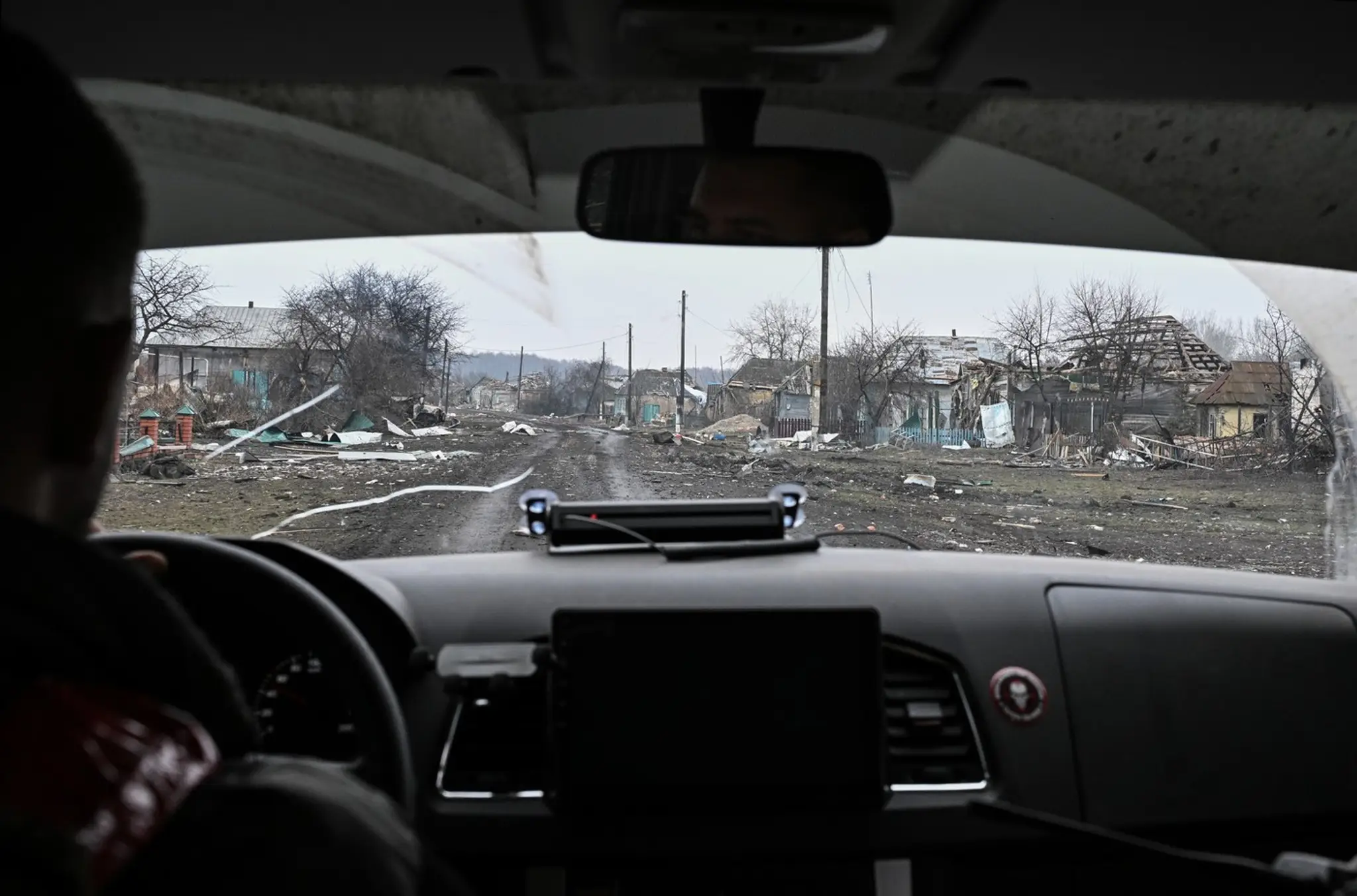 Pohľad na bojmi zničené mesto Sudža.