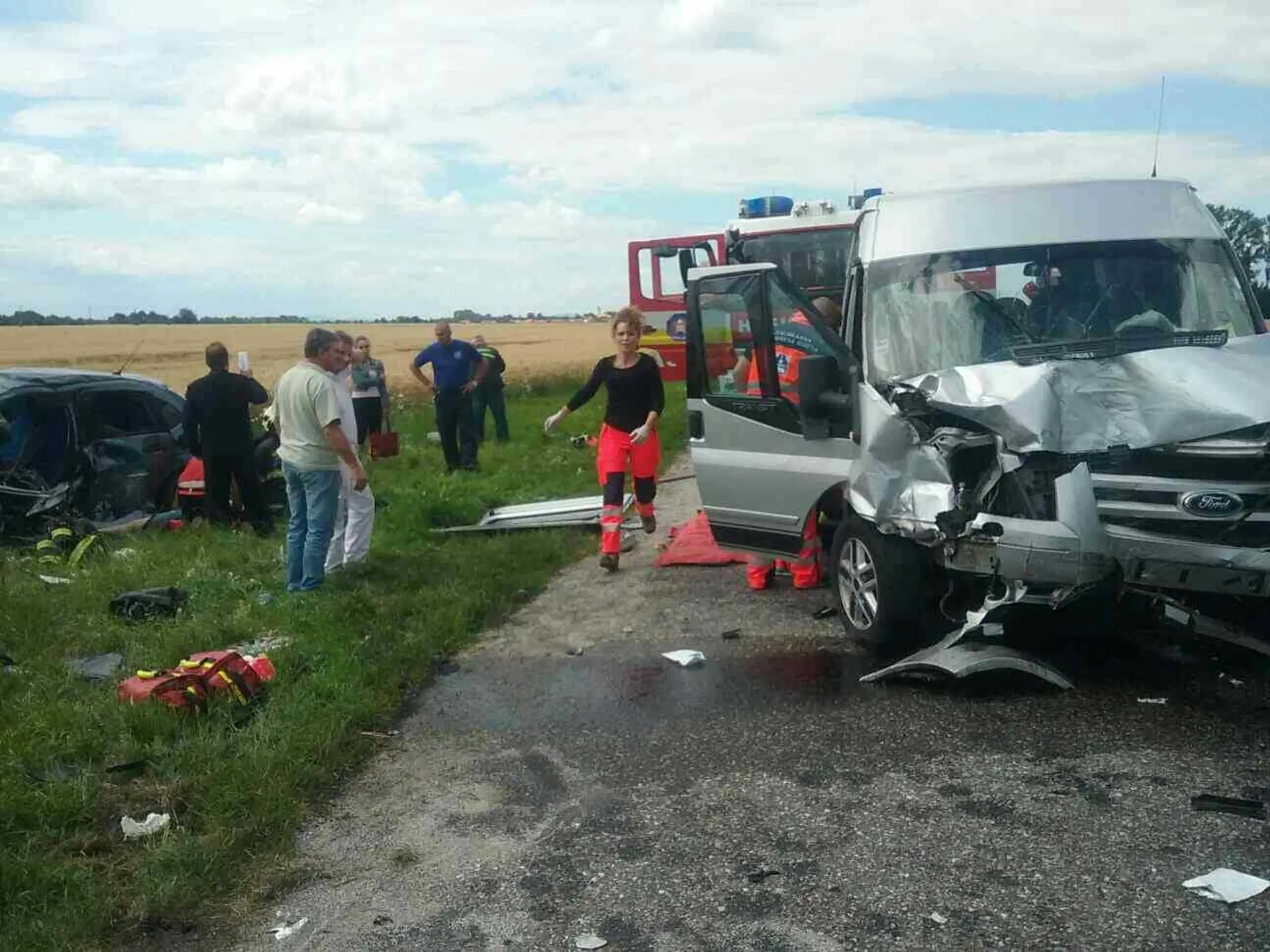 Nehoda za Rohovcami v smere na Kyselicu.