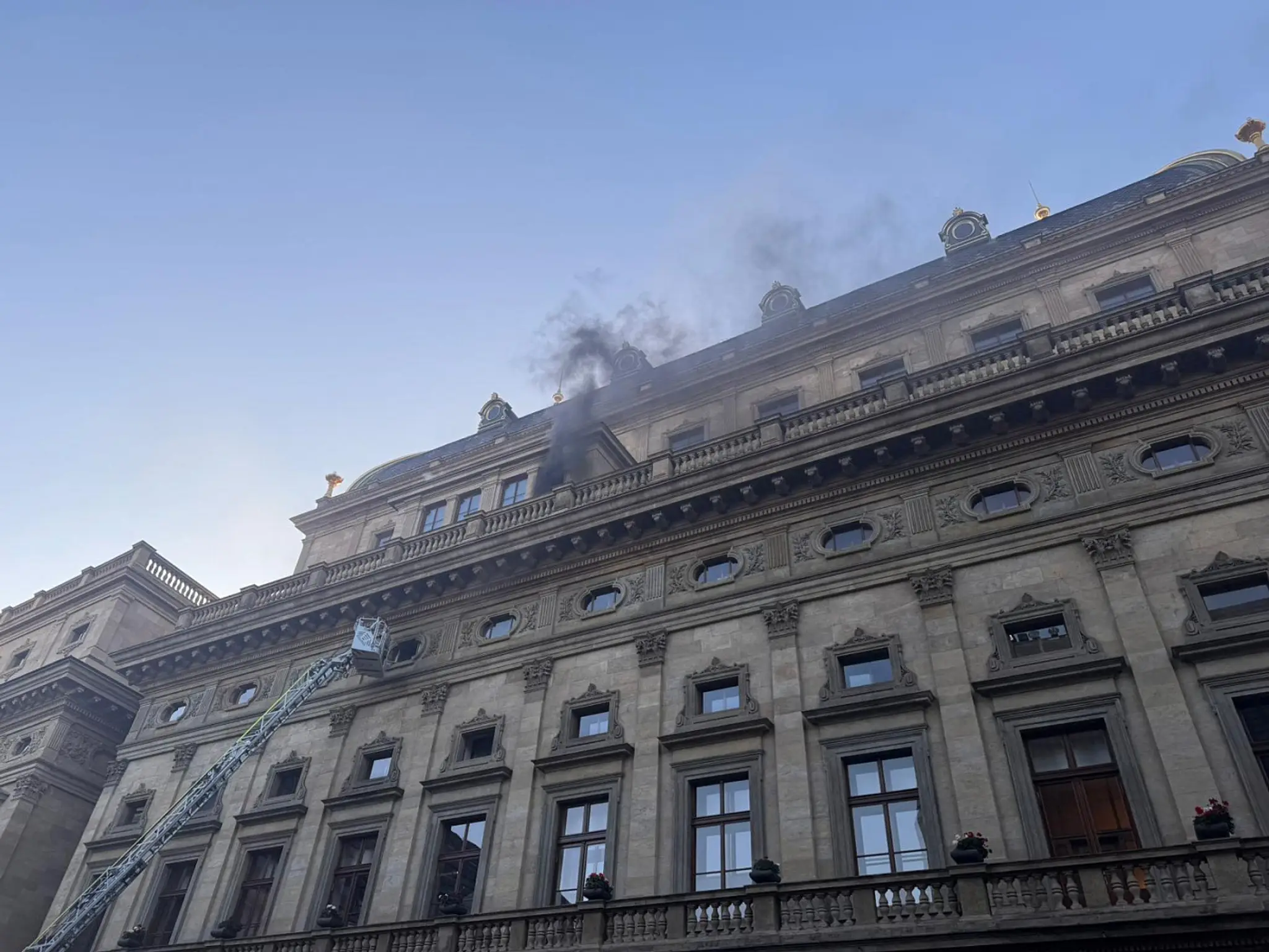 V pražskom Národnom divadle vypukol požiar