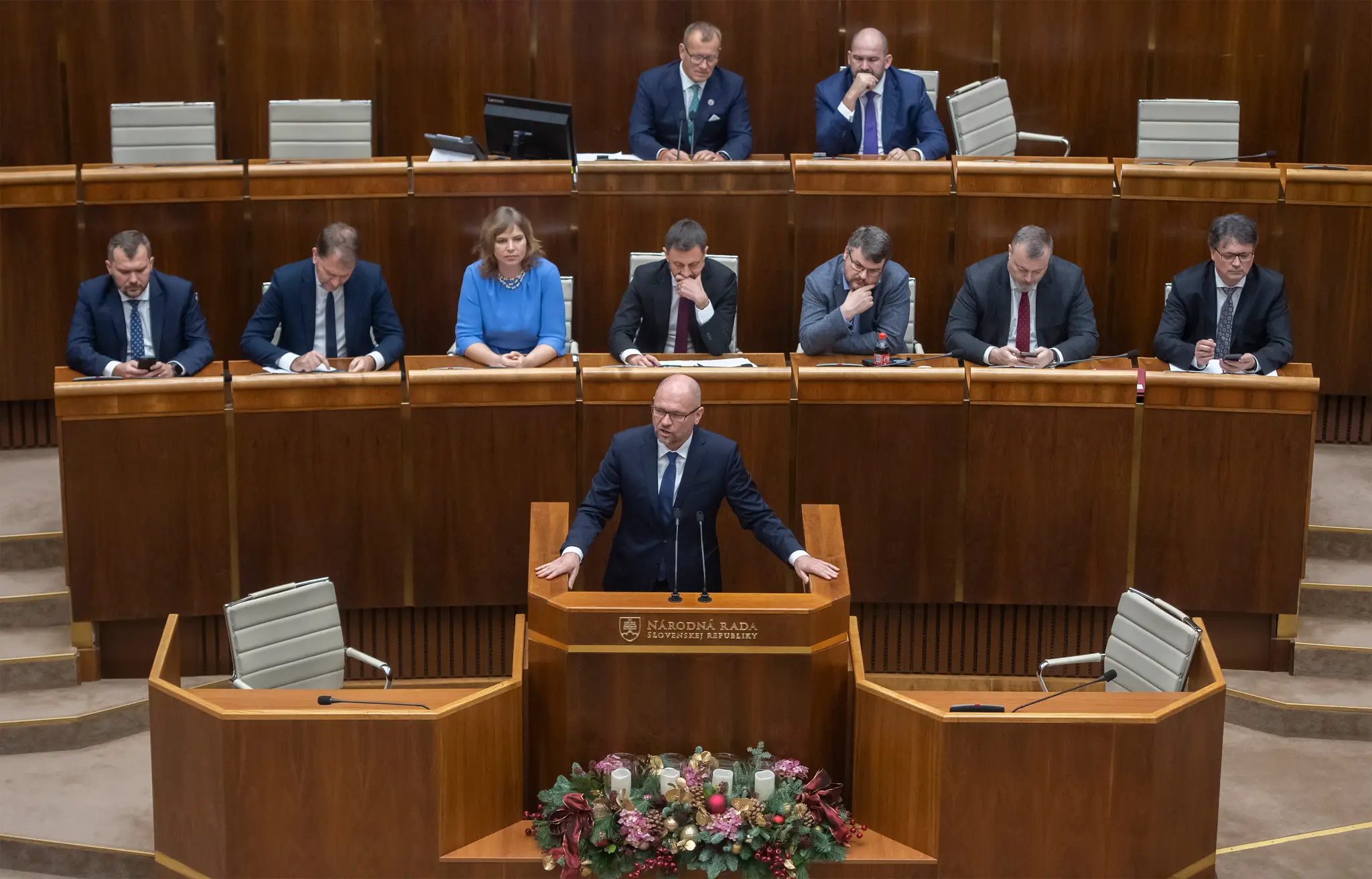 Mimoriadna schôdza k návrhu na vyslovenie nedôvery vláde