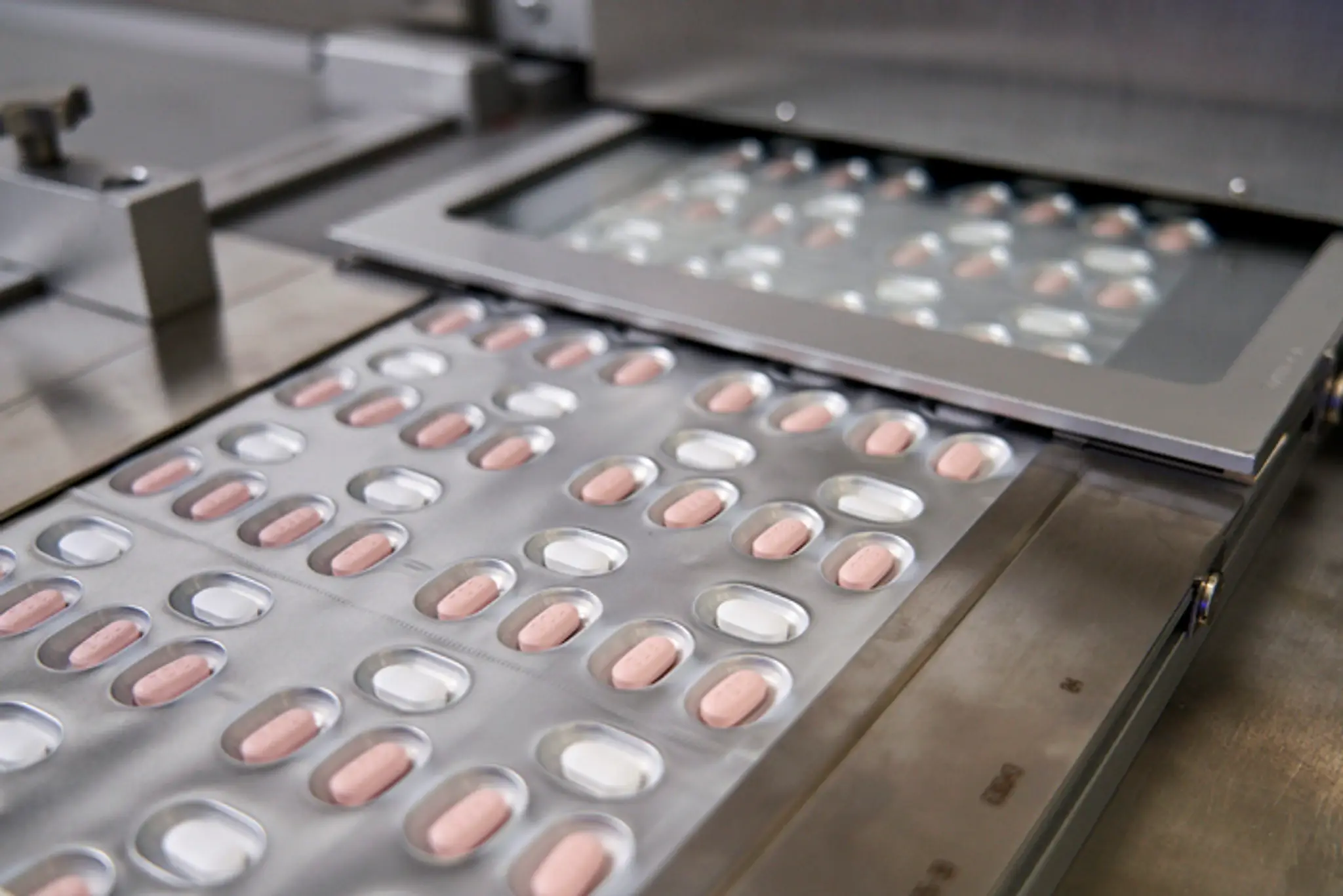 Lieky Paxlovid proti COVID-19 od spoločnosti Pfizer.