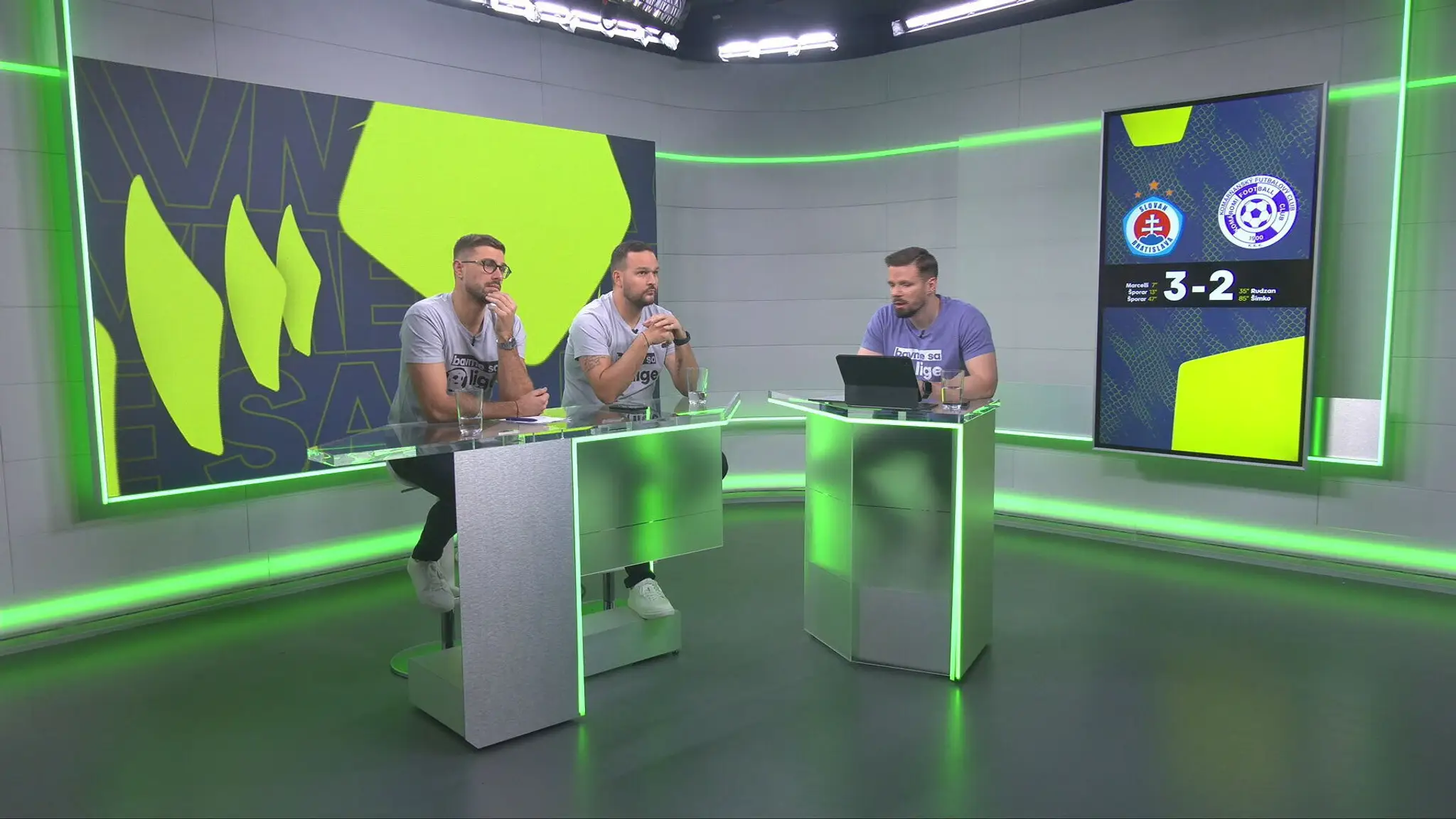 Marián Červenka, Andrej Zvolenský a Marek Arpáš v štúdiu TN live