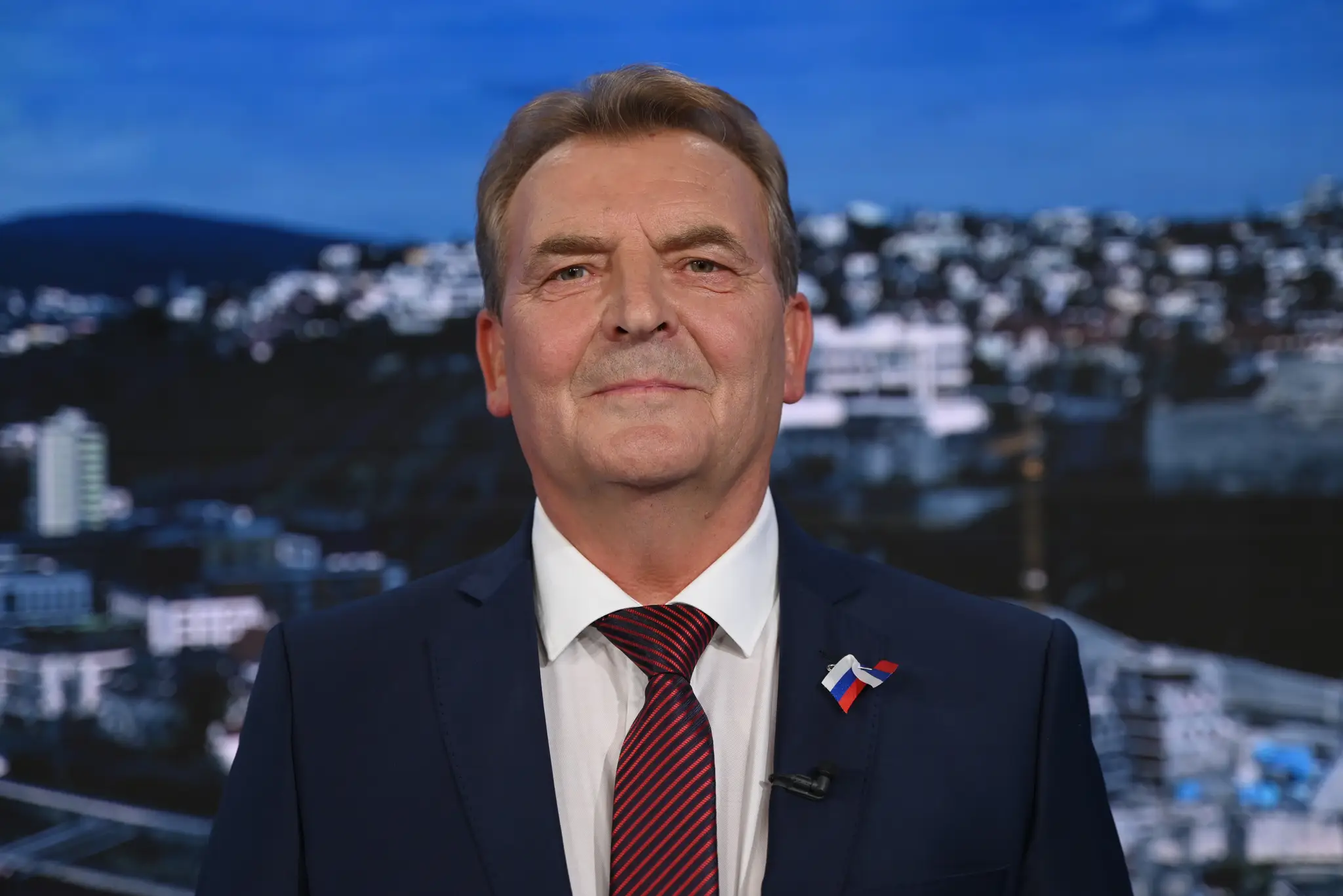 Ivan Stanovič z Vlasteneckého bloku.