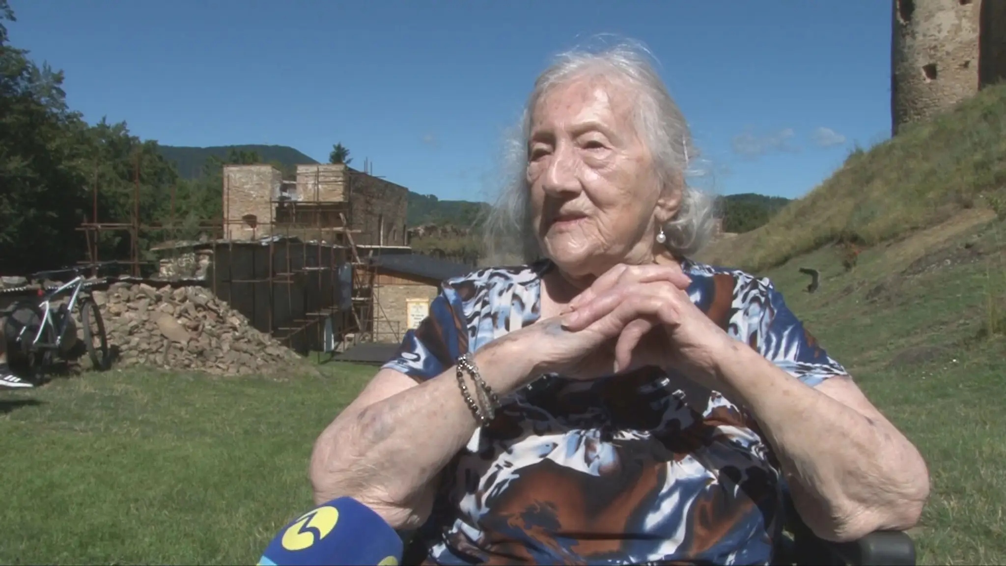 Vo veku 105 rokov sa žene podarilo vyjsť na hrad Zborov