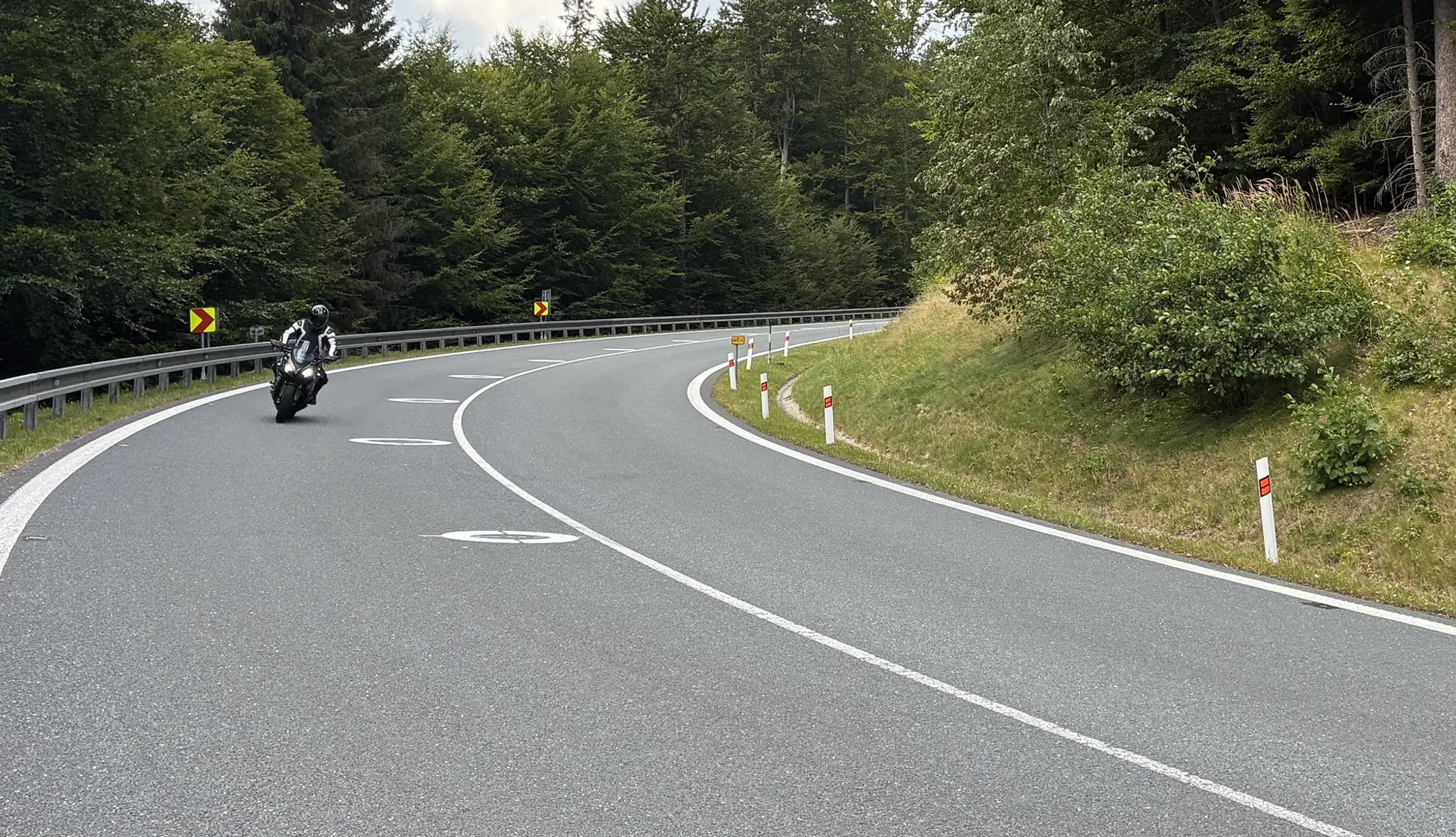 Elipsy na cestách majú chrániť motorkárov