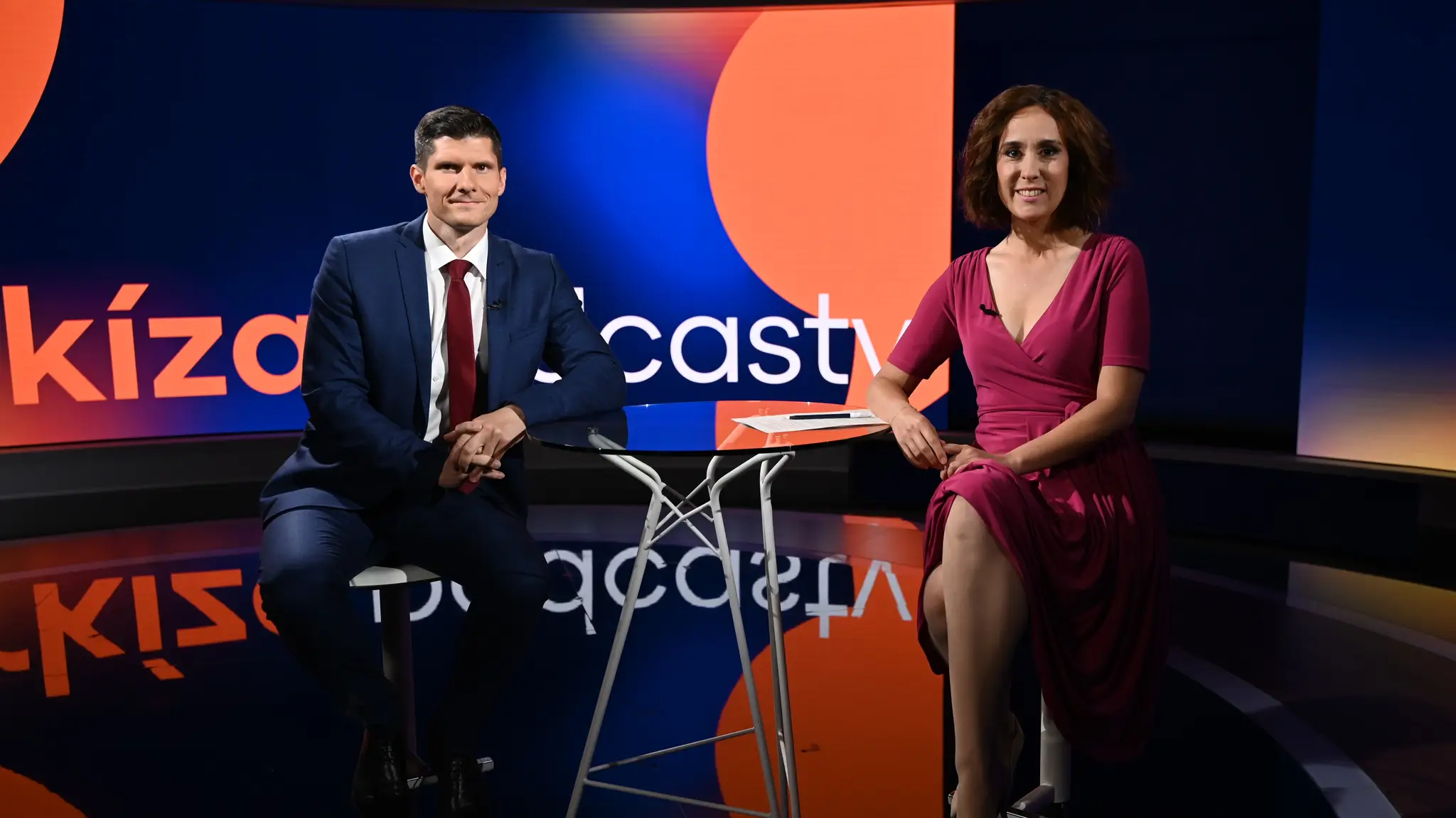 Cirkus Politikus s Gabrielou Kajtárovou a hosťom Janom Šilhanom.
