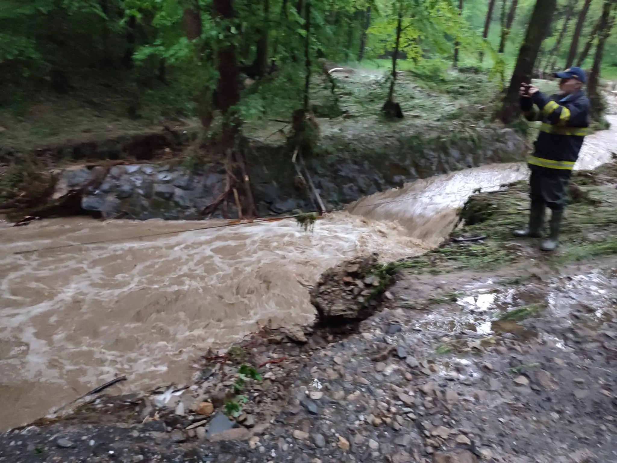 Zasahovali aj hasiči