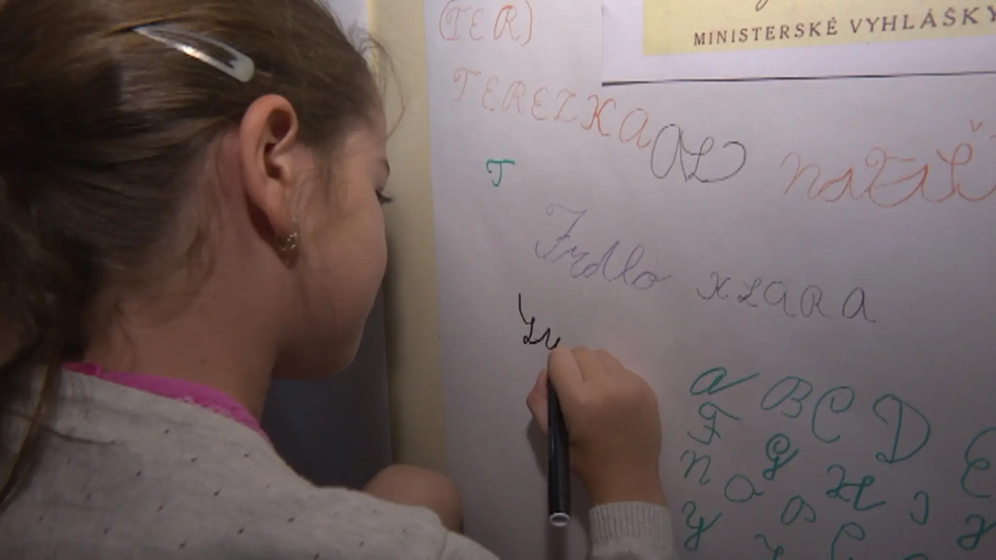 Deti namiesto učenia písali hlaholikou aj hieroglyfmi