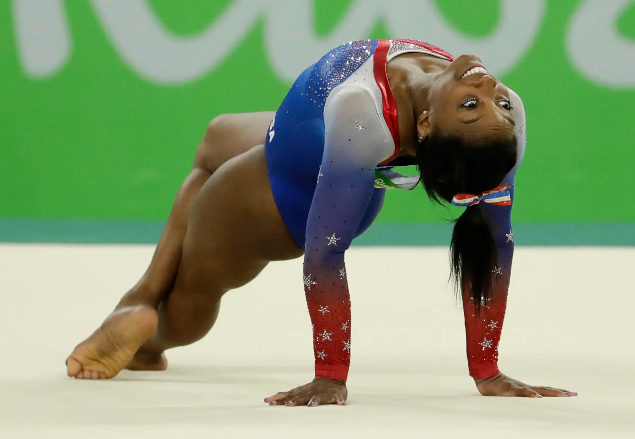 Americká gymnastka Simone Bilesová.