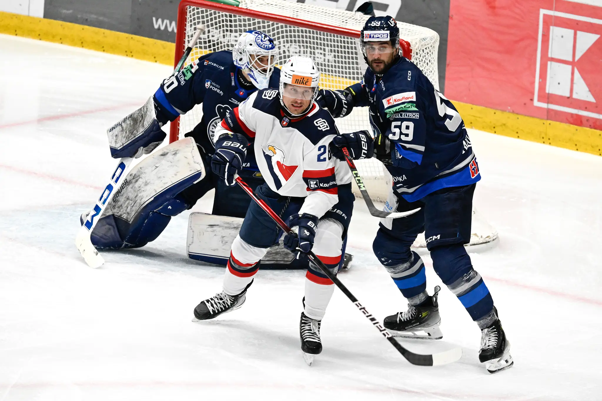 Richard Pánik, Oldrich Kotvan a brankár Adam Vay