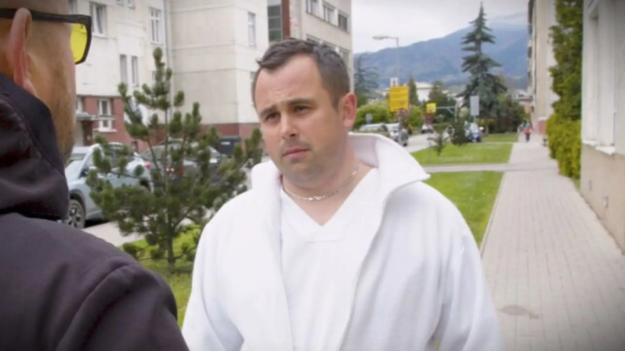 Sám trpí hemofíliou a rozhodol sa pomáhať pacientom s rovnakou diagnózou. 