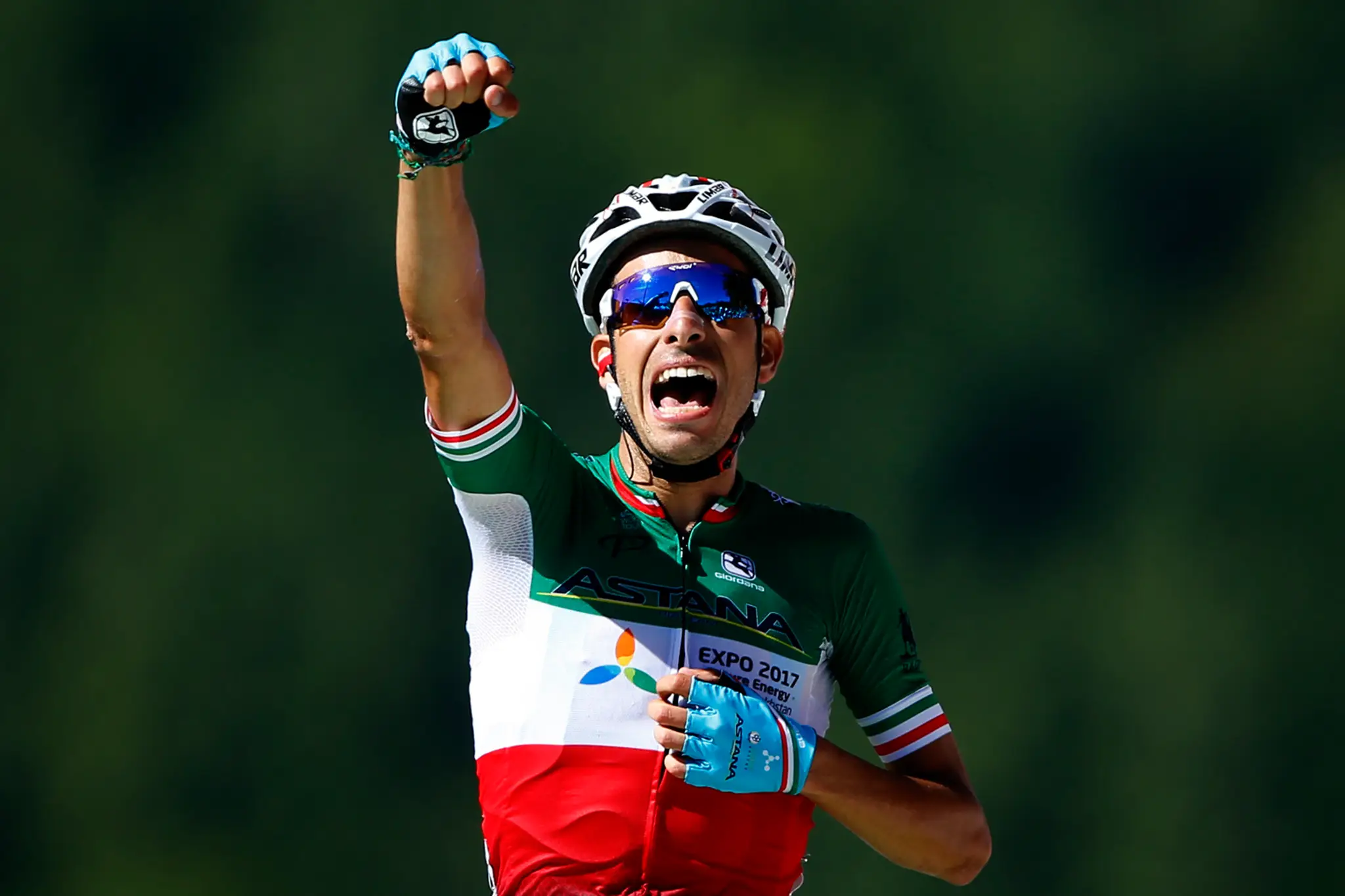 Z víťazstva v piatej etape sa tešil Talian Fabio Aru.