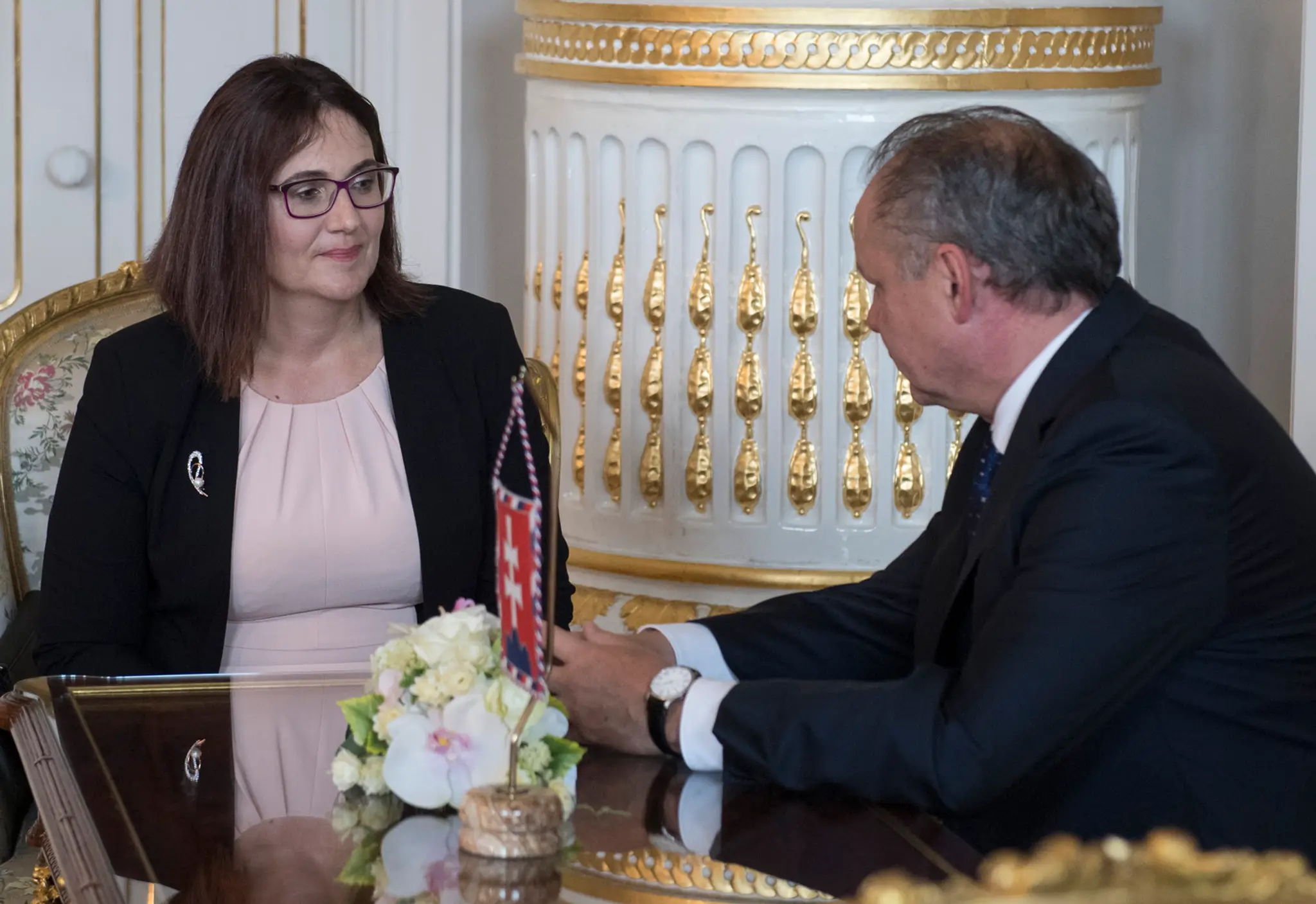 Kandidátka SNS na pozíciu ministerky školstva Martina Lubyová a prezident Andrej Kiska
